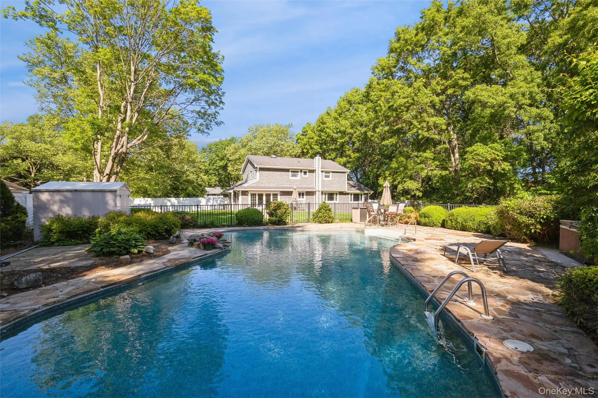 5 Blossom Street, Huntington, NY, 4 Bedrooms Bedrooms, 10 Rooms Rooms,3 BathroomsBathrooms,Residential,For Rent,Blossom,0,1006085 5 Blossom Street, Huntington, NY, 4 Bedrooms Bedrooms, 10 Rooms Rooms,3 BathroomsBathrooms,Residential,For Rent,Blossom,0,1006085
