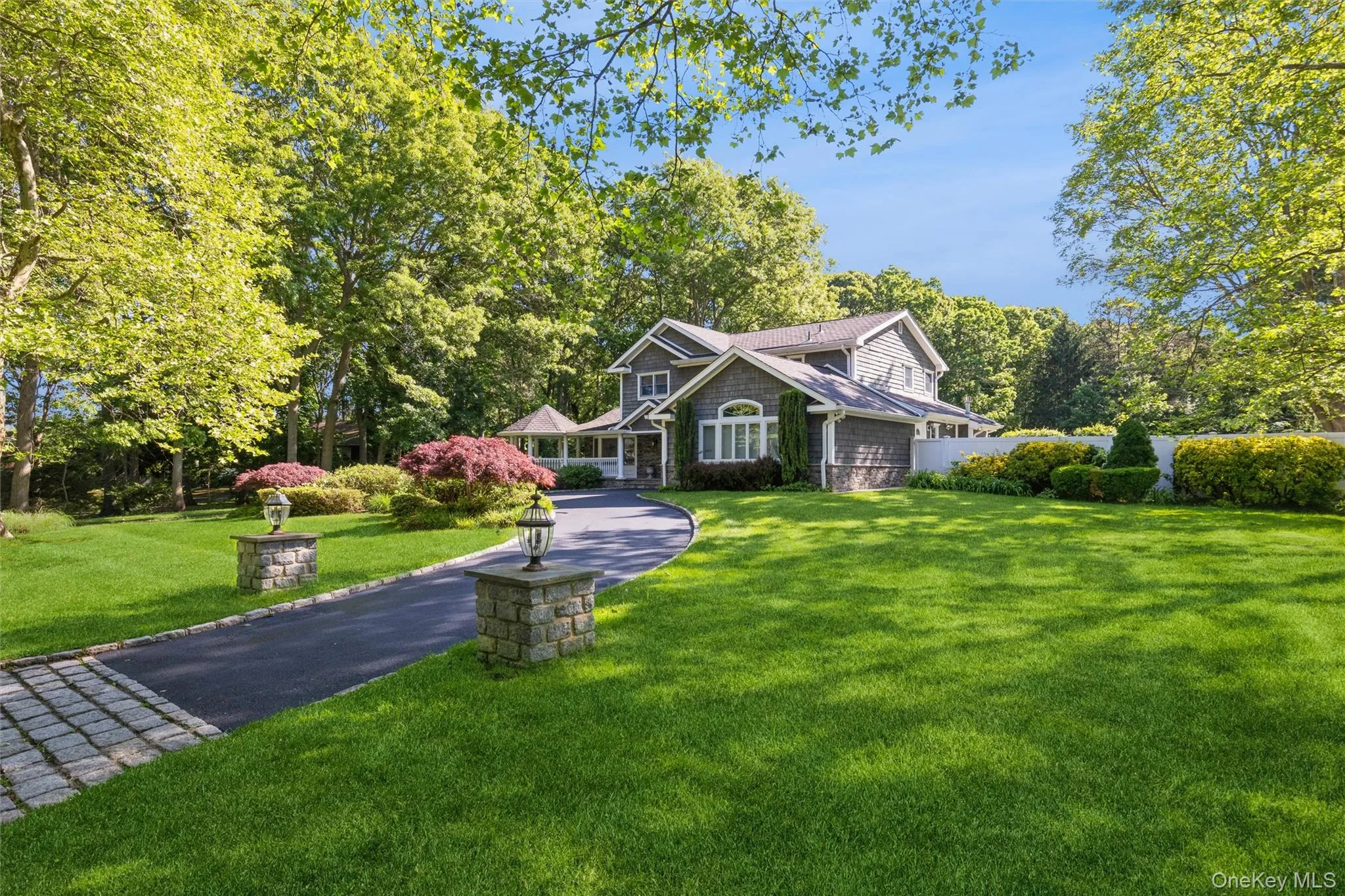 5 Blossom Street, Huntington, NY, 4 Bedrooms Bedrooms, 10 Rooms Rooms,3 BathroomsBathrooms,Residential,For Rent,Blossom,0,1006085 5 Blossom Street, Huntington, NY, 4 Bedrooms Bedrooms, 10 Rooms Rooms,3 BathroomsBathrooms,Residential,For Rent,Blossom,0,1006085