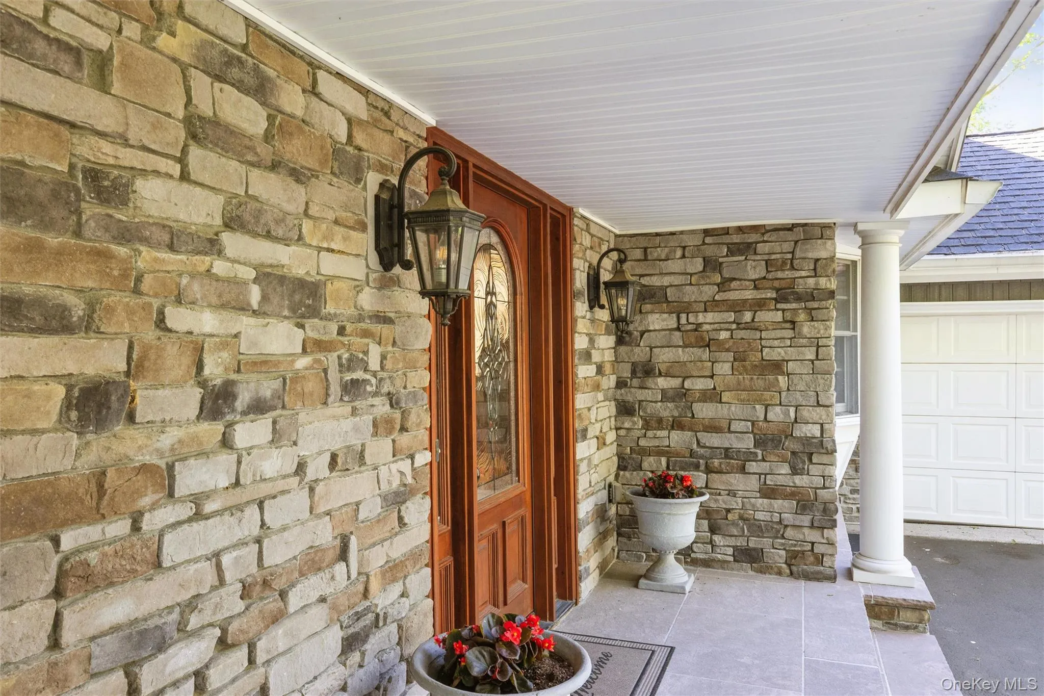 5 Blossom Street, Huntington, NY, 4 Bedrooms Bedrooms, 10 Rooms Rooms,3 BathroomsBathrooms,Residential,For Rent,Blossom,0,1006085 5 Blossom Street, Huntington, NY, 4 Bedrooms Bedrooms, 10 Rooms Rooms,3 BathroomsBathrooms,Residential,For Rent,Blossom,0,1006085