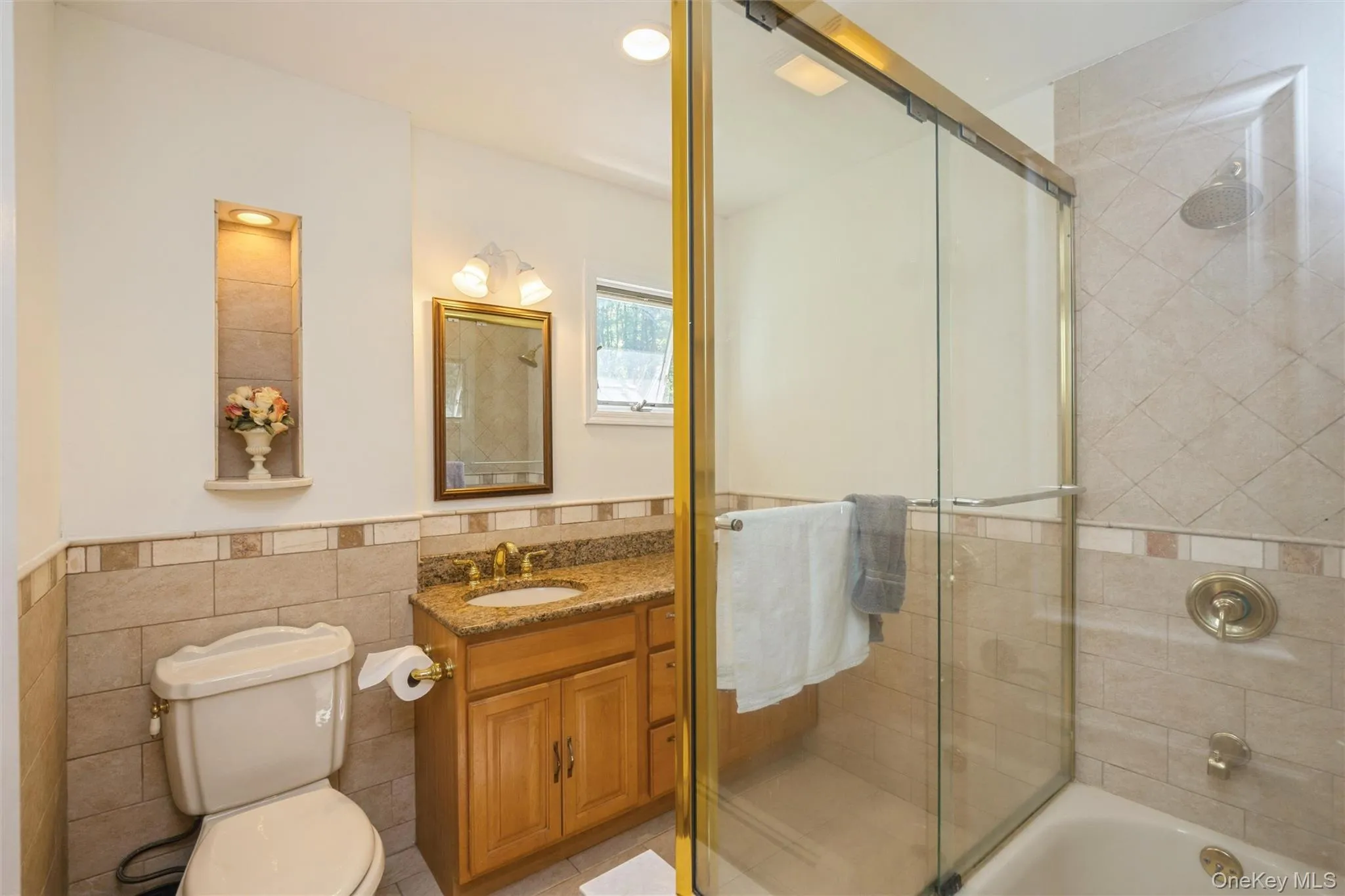 5 Blossom Street, Huntington, NY, 4 Bedrooms Bedrooms, 10 Rooms Rooms,3 BathroomsBathrooms,Residential,For Rent,Blossom,0,1006085 5 Blossom Street, Huntington, NY, 4 Bedrooms Bedrooms, 10 Rooms Rooms,3 BathroomsBathrooms,Residential,For Rent,Blossom,0,1006085