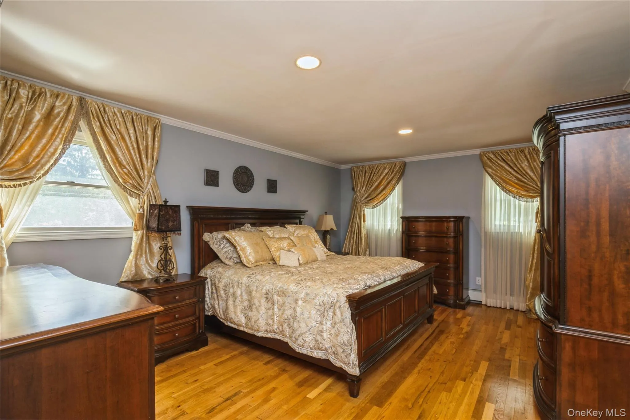 5 Blossom Street, Huntington, NY, 4 Bedrooms Bedrooms, 10 Rooms Rooms,3 BathroomsBathrooms,Residential,For Rent,Blossom,0,1006085 5 Blossom Street, Huntington, NY, 4 Bedrooms Bedrooms, 10 Rooms Rooms,3 BathroomsBathrooms,Residential,For Rent,Blossom,0,1006085