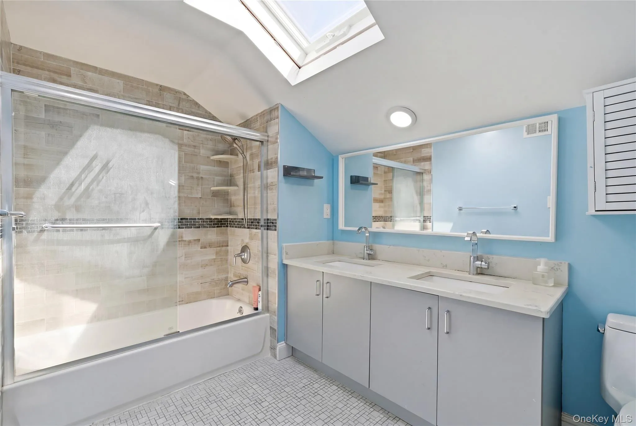 199 Cold Spring Road, Oyster Bay, NY, 6 Bedrooms Bedrooms, 11 Rooms Rooms,5 BathroomsBathrooms,Residential,For Rent,Cold Spring,0,1006086 199 Cold Spring Road, Oyster Bay, NY, 6 Bedrooms Bedrooms, 11 Rooms Rooms,5 BathroomsBathrooms,Residential,For Rent,Cold Spring,0,1006086