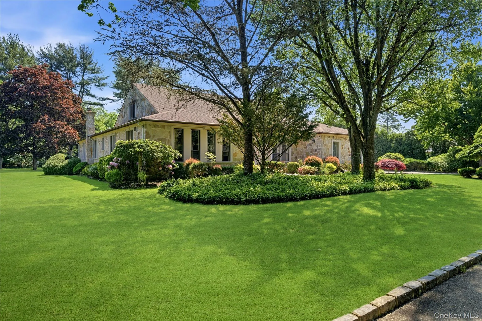 199 Cold Spring Road, Oyster Bay, NY, 6 Bedrooms Bedrooms, 11 Rooms Rooms,5 BathroomsBathrooms,Residential,For Rent,Cold Spring,0,1006086 199 Cold Spring Road, Oyster Bay, NY, 6 Bedrooms Bedrooms, 11 Rooms Rooms,5 BathroomsBathrooms,Residential,For Rent,Cold Spring,0,1006086