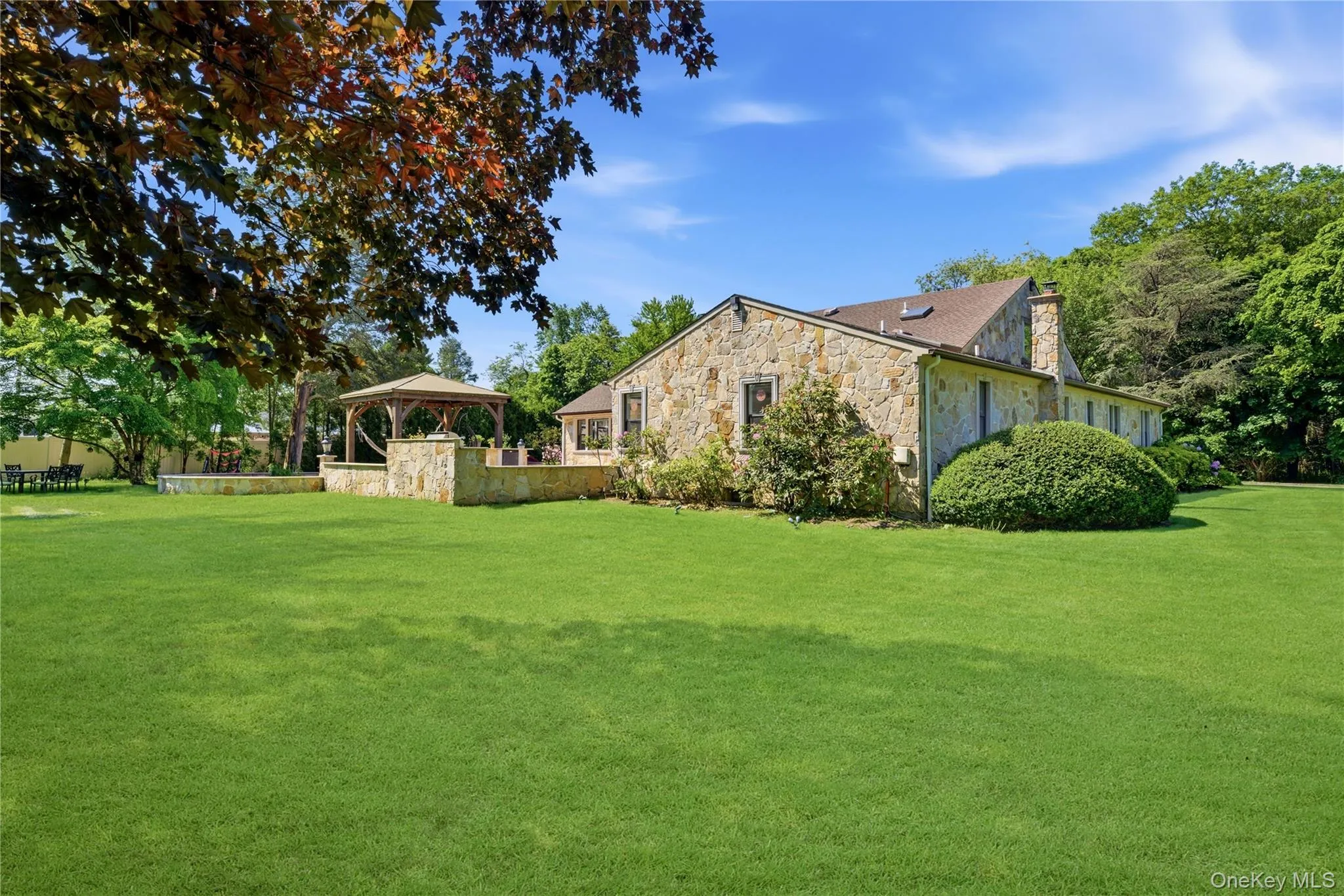 199 Cold Spring Road, Oyster Bay, NY, 6 Bedrooms Bedrooms, 11 Rooms Rooms,5 BathroomsBathrooms,Residential,For Rent,Cold Spring,0,1006086 199 Cold Spring Road, Oyster Bay, NY, 6 Bedrooms Bedrooms, 11 Rooms Rooms,5 BathroomsBathrooms,Residential,For Rent,Cold Spring,0,1006086