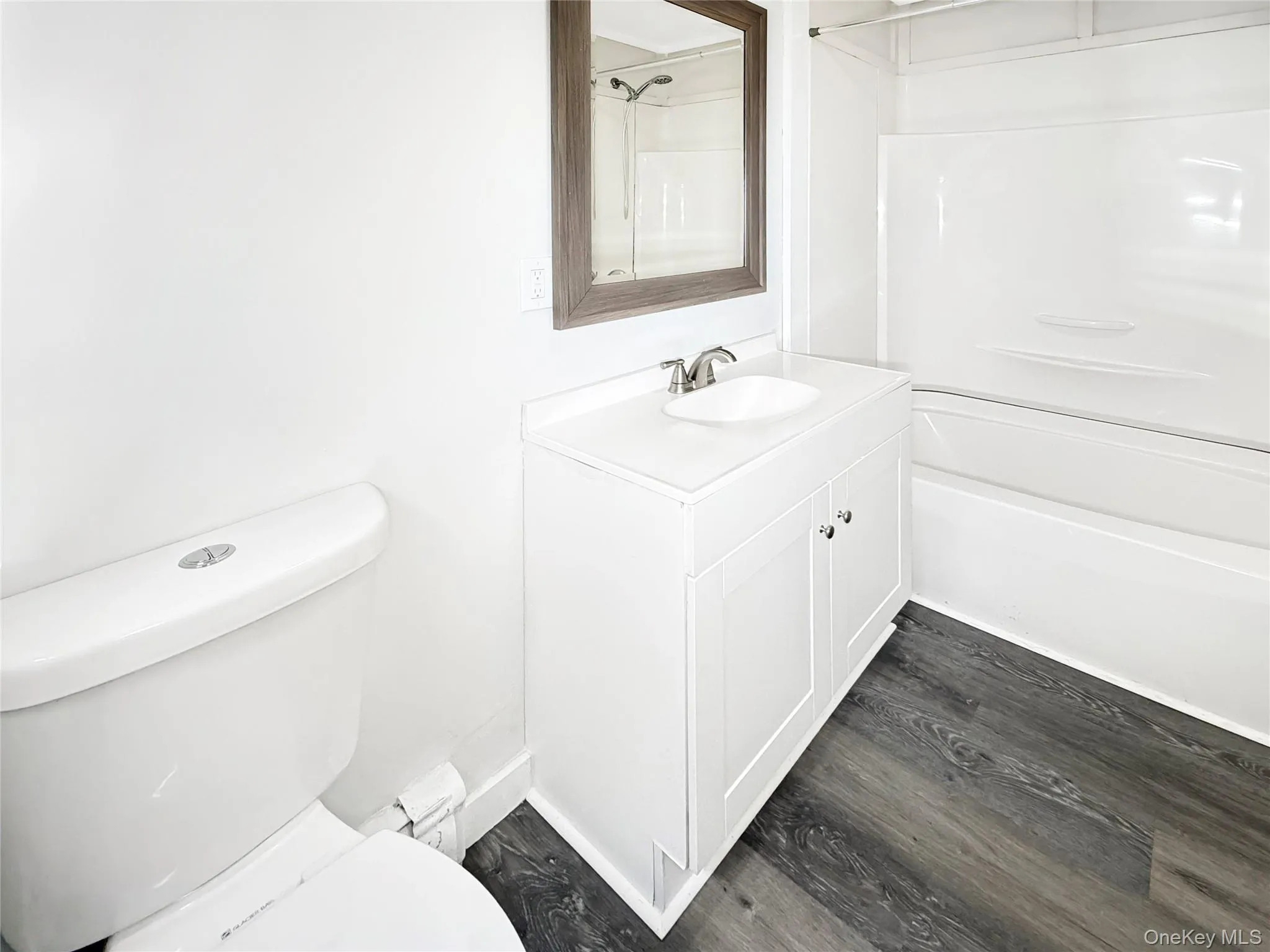 9 King Street, Port Jervis, NY, 2 Bedrooms Bedrooms, 4 Rooms Rooms,1 BathroomBathrooms,Residential Lease,For Rent,King,0,1006087 9 King Street, Port Jervis, NY, 2 Bedrooms Bedrooms, 4 Rooms Rooms,1 BathroomBathrooms,Residential Lease,For Rent,King,0,1006087