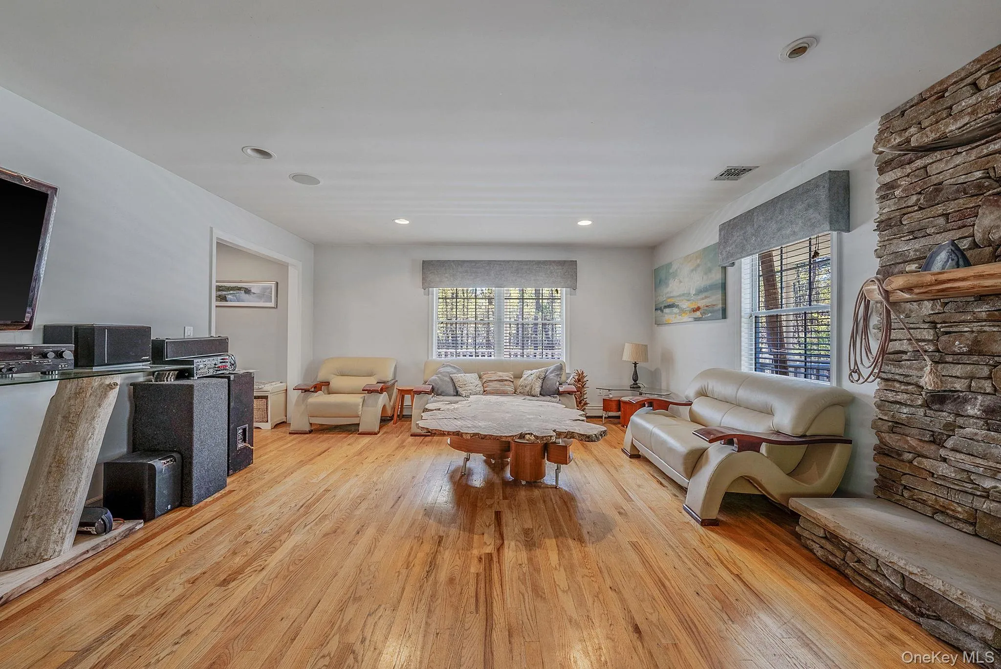 41 Cozine Road, Brookhaven, NY, 4 Bedrooms Bedrooms, 13 Rooms Rooms,2 BathroomsBathrooms,Residential,For Rent,Cozine,0,1006089 41 Cozine Road, Brookhaven, NY, 4 Bedrooms Bedrooms, 13 Rooms Rooms,2 BathroomsBathrooms,Residential,For Rent,Cozine,0,1006089