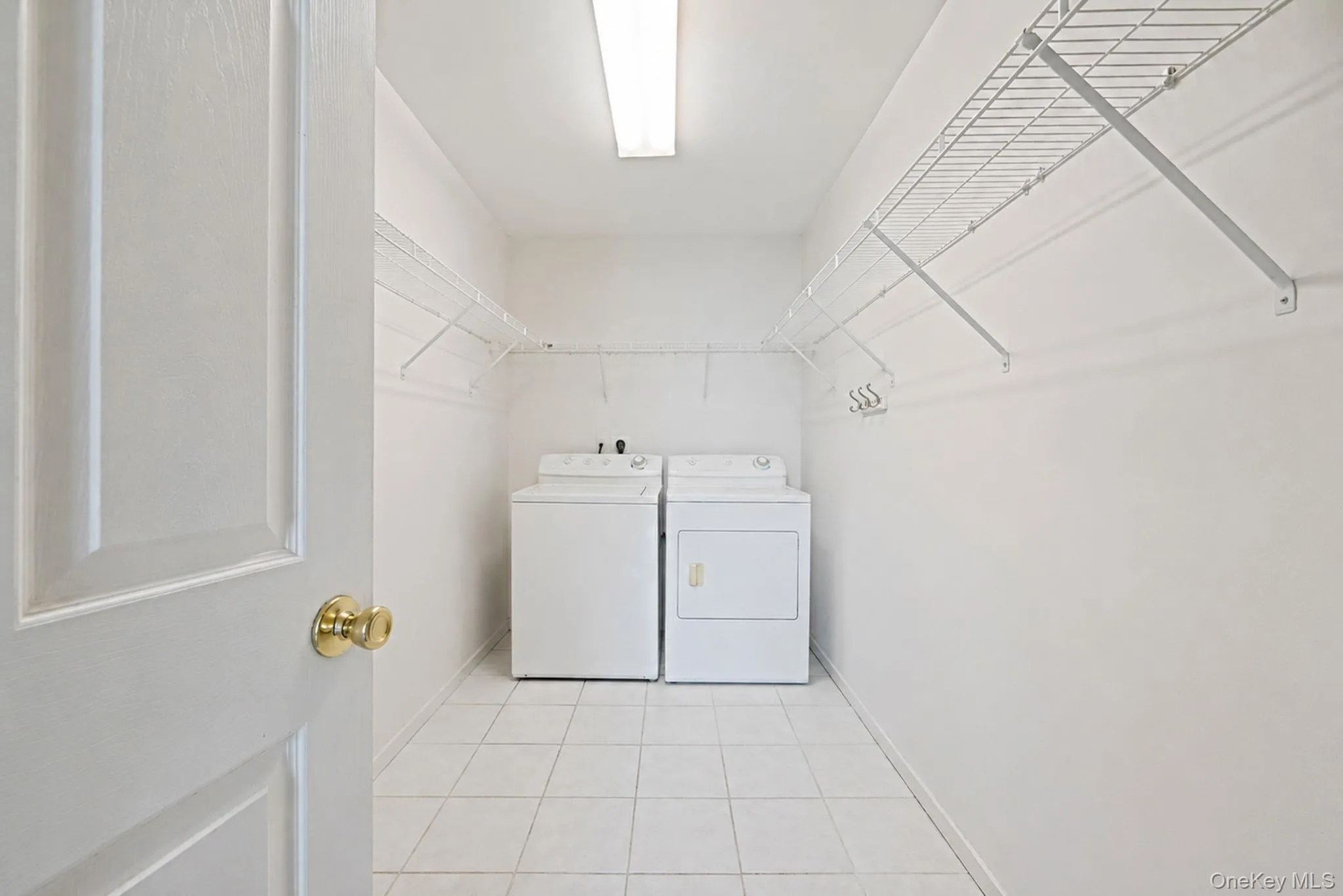 41 Cozine Road, Brookhaven, NY, 4 Bedrooms Bedrooms, 13 Rooms Rooms,2 BathroomsBathrooms,Residential,For Rent,Cozine,0,1006089 41 Cozine Road, Brookhaven, NY, 4 Bedrooms Bedrooms, 13 Rooms Rooms,2 BathroomsBathrooms,Residential,For Rent,Cozine,0,1006089