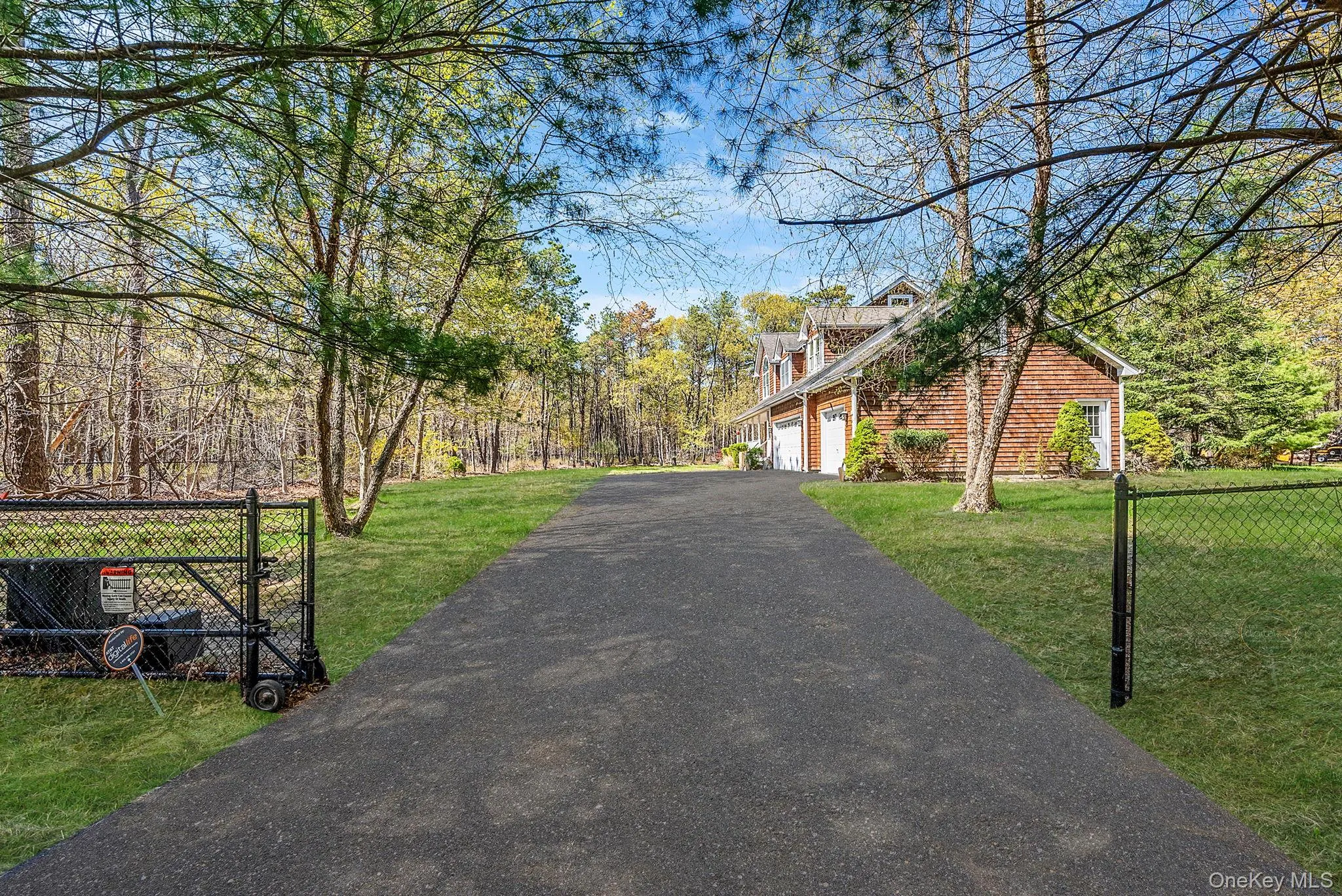 41 Cozine Road, Brookhaven, NY, 4 Bedrooms Bedrooms, 13 Rooms Rooms,2 BathroomsBathrooms,Residential,For Rent,Cozine,0,1006089 41 Cozine Road, Brookhaven, NY, 4 Bedrooms Bedrooms, 13 Rooms Rooms,2 BathroomsBathrooms,Residential,For Rent,Cozine,0,1006089