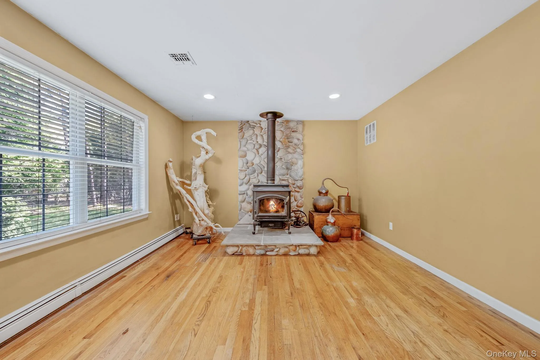 41 Cozine Road, Brookhaven, NY, 4 Bedrooms Bedrooms, 13 Rooms Rooms,2 BathroomsBathrooms,Residential,For Rent,Cozine,0,1006089 41 Cozine Road, Brookhaven, NY, 4 Bedrooms Bedrooms, 13 Rooms Rooms,2 BathroomsBathrooms,Residential,For Rent,Cozine,0,1006089