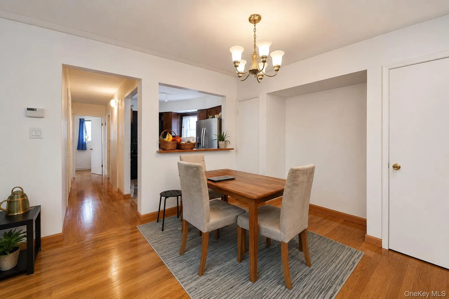 6236 59th Drive, New York, NY, 2 Bedrooms Bedrooms, 5 Rooms Rooms,1 BathroomBathrooms,Residential,For Rent,59th,0,1006092 6236 59th Drive, New York, NY, 2 Bedrooms Bedrooms, 5 Rooms Rooms,1 BathroomBathrooms,Residential,For Rent,59th,0,1006092