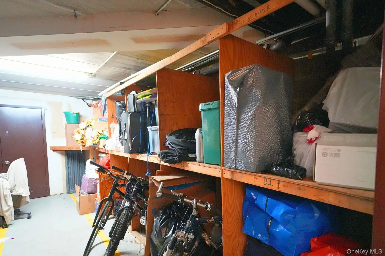 6236 59th Drive, New York, NY, 2 Bedrooms Bedrooms, 5 Rooms Rooms,1 BathroomBathrooms,Residential,For Rent,59th,0,1006092 6236 59th Drive, New York, NY, 2 Bedrooms Bedrooms, 5 Rooms Rooms,1 BathroomBathrooms,Residential,For Rent,59th,0,1006092