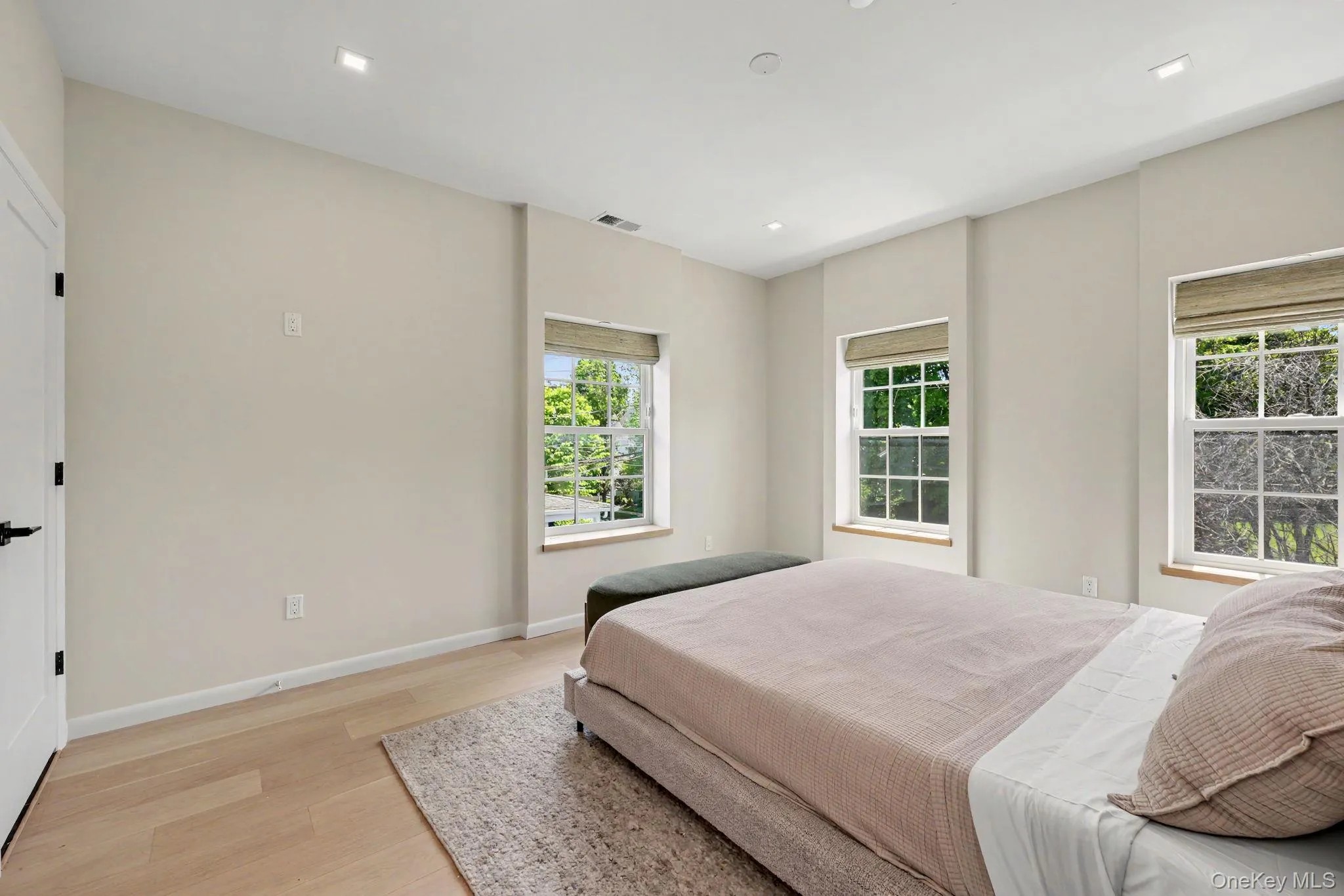 63 Church Street, Greenwich, CT, 2 Bedrooms Bedrooms, 8 Rooms Rooms,2 BathroomsBathrooms,Residential Lease,For Rent,Church,0,1006094 63 Church Street, Greenwich, CT, 2 Bedrooms Bedrooms, 8 Rooms Rooms,2 BathroomsBathrooms,Residential Lease,For Rent,Church,0,1006094