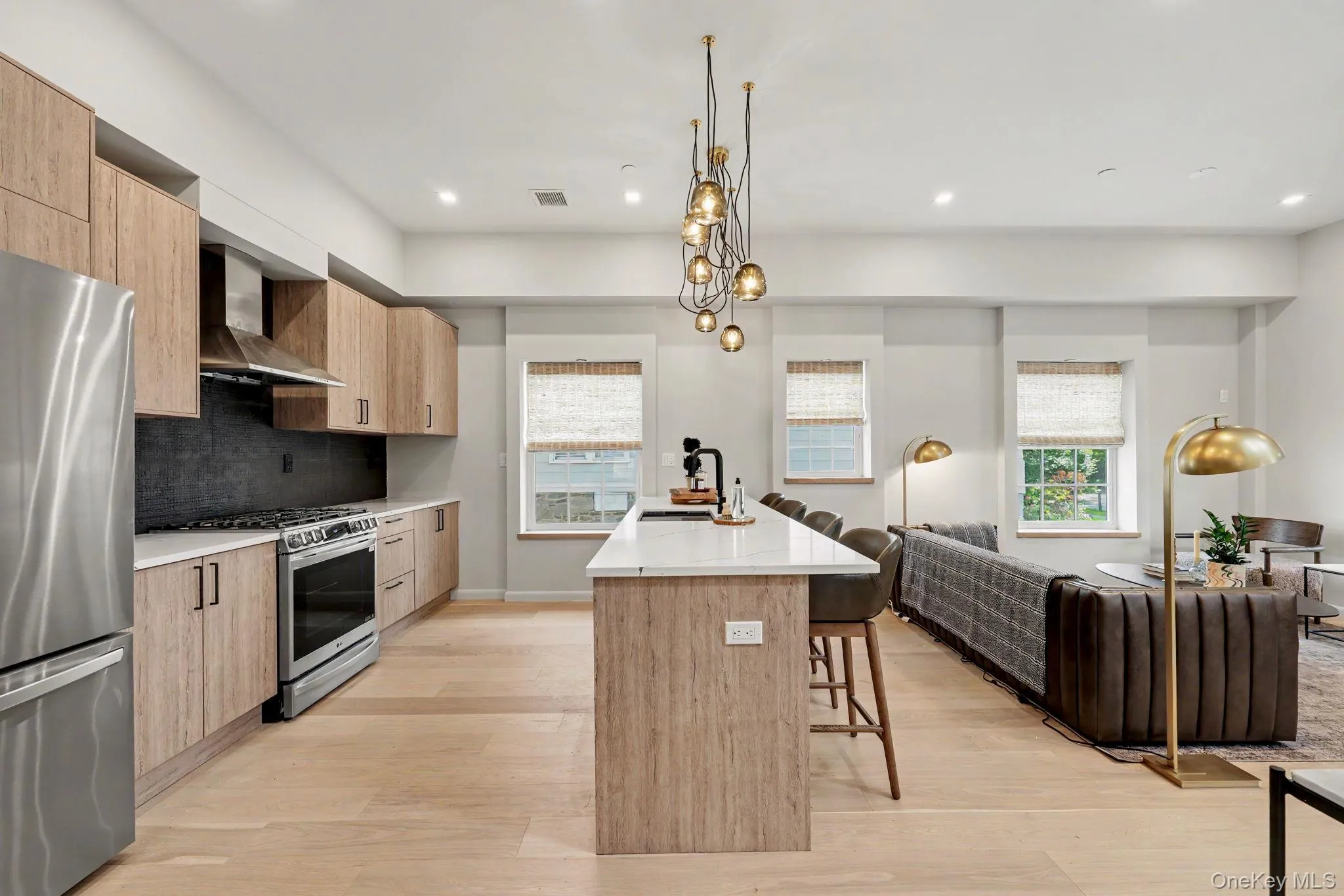 63 Church Street, Greenwich, CT, 2 Bedrooms Bedrooms, 8 Rooms Rooms,2 BathroomsBathrooms,Residential Lease,For Rent,Church,0,1006094 63 Church Street, Greenwich, CT, 2 Bedrooms Bedrooms, 8 Rooms Rooms,2 BathroomsBathrooms,Residential Lease,For Rent,Church,0,1006094