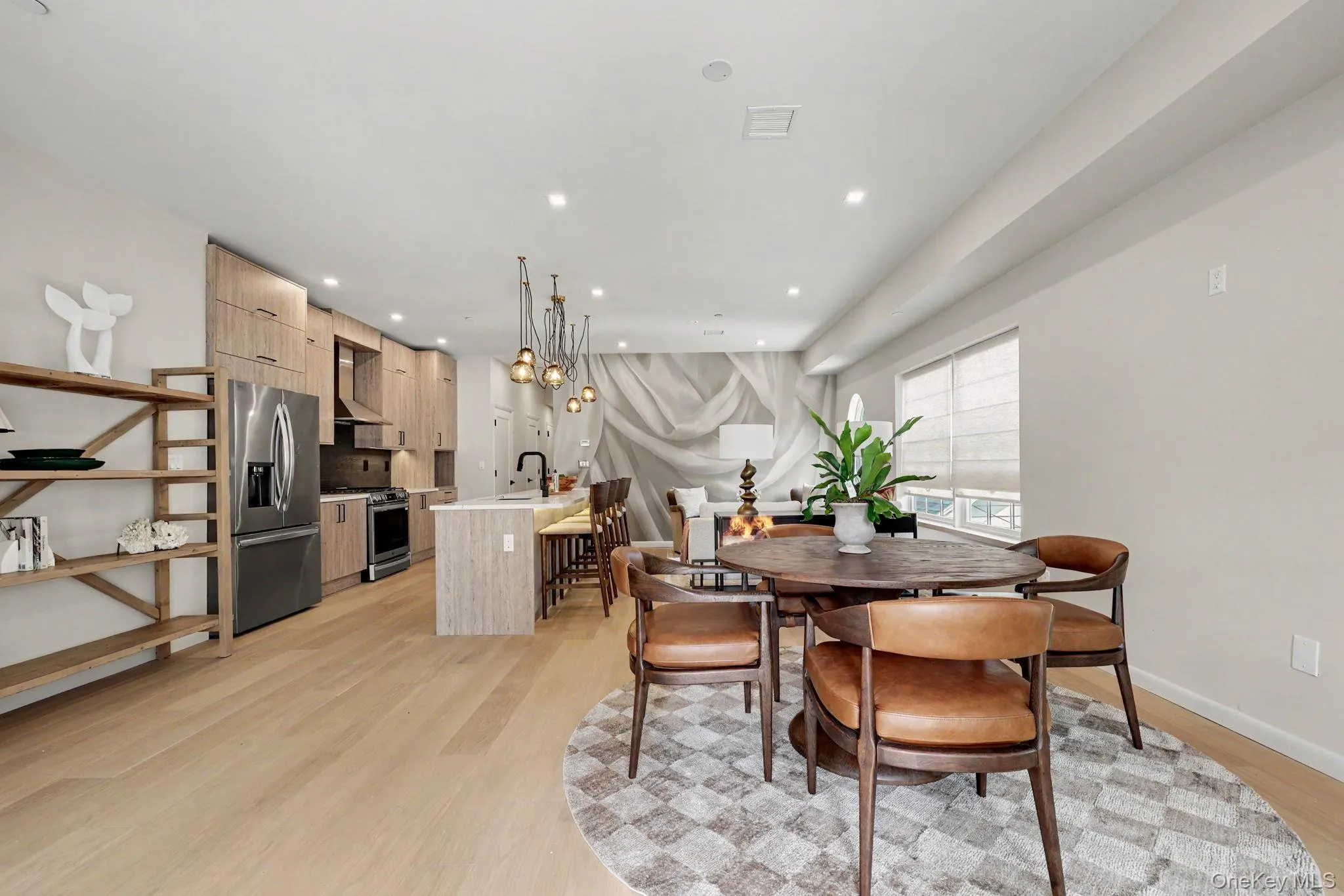 63 Church Street, Greenwich, CT, 1 Bedroom Bedrooms, 6 Rooms Rooms,1 BathroomBathrooms,Residential Lease,For Rent,Church,0,1006098 63 Church Street, Greenwich, CT, 1 Bedroom Bedrooms, 6 Rooms Rooms,1 BathroomBathrooms,Residential Lease,For Rent,Church,0,1006098