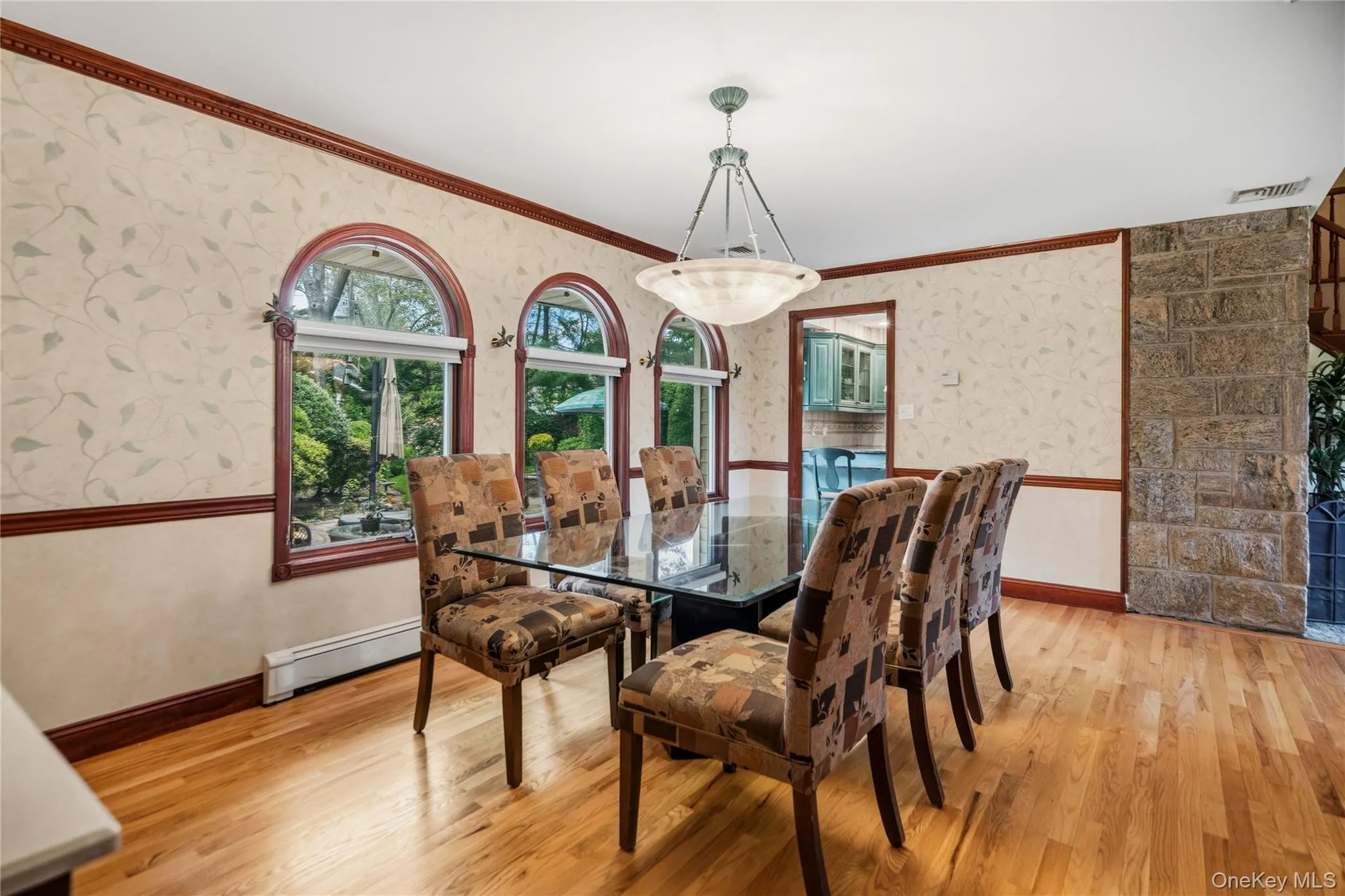 565 Mohawk Road, Hempstead, NY, 5 Bedrooms Bedrooms, 10 Rooms Rooms,2 BathroomsBathrooms,Residential,For Rent,Mohawk,0,1006099 565 Mohawk Road, Hempstead, NY, 5 Bedrooms Bedrooms, 10 Rooms Rooms,2 BathroomsBathrooms,Residential,For Rent,Mohawk,0,1006099