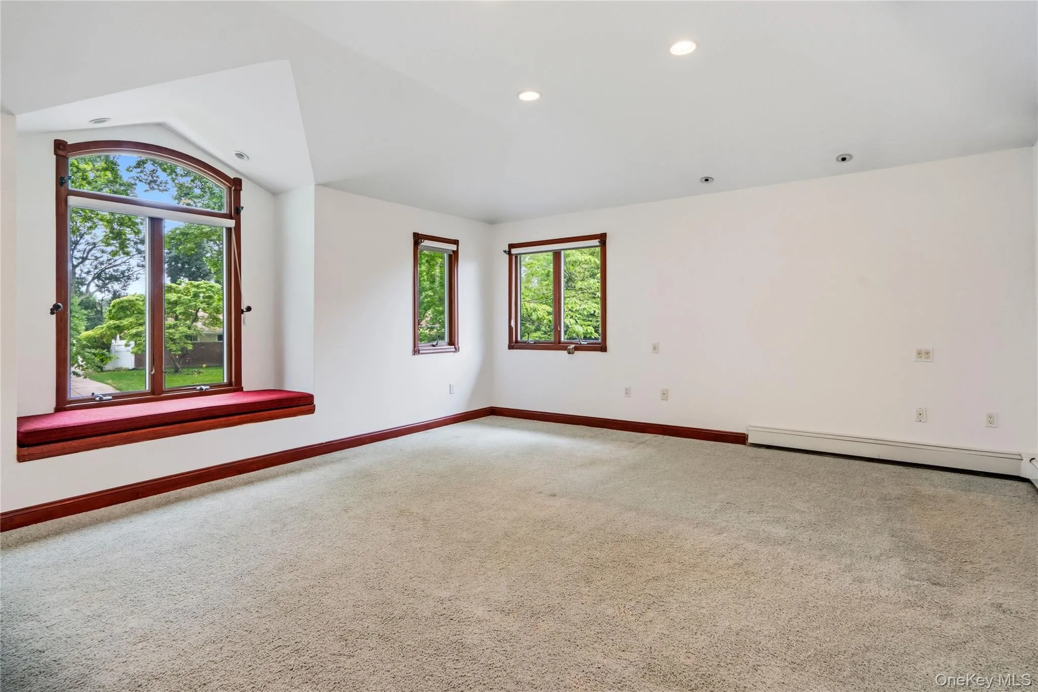 565 Mohawk Road, Hempstead, NY, 5 Bedrooms Bedrooms, 10 Rooms Rooms,2 BathroomsBathrooms,Residential,For Rent,Mohawk,0,1006099 565 Mohawk Road, Hempstead, NY, 5 Bedrooms Bedrooms, 10 Rooms Rooms,2 BathroomsBathrooms,Residential,For Rent,Mohawk,0,1006099