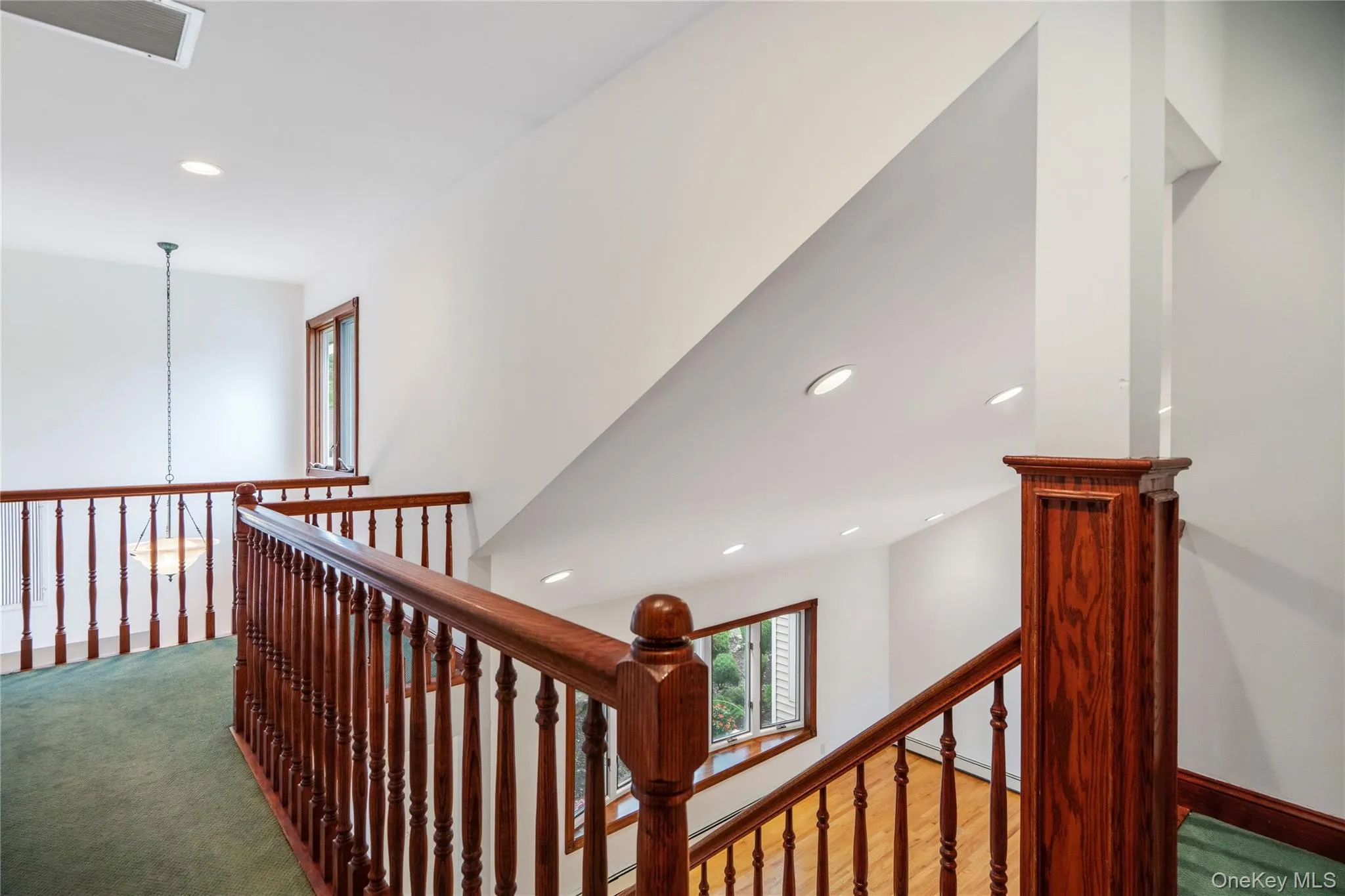 565 Mohawk Road, Hempstead, NY, 5 Bedrooms Bedrooms, 10 Rooms Rooms,2 BathroomsBathrooms,Residential,For Rent,Mohawk,0,1006099 565 Mohawk Road, Hempstead, NY, 5 Bedrooms Bedrooms, 10 Rooms Rooms,2 BathroomsBathrooms,Residential,For Rent,Mohawk,0,1006099