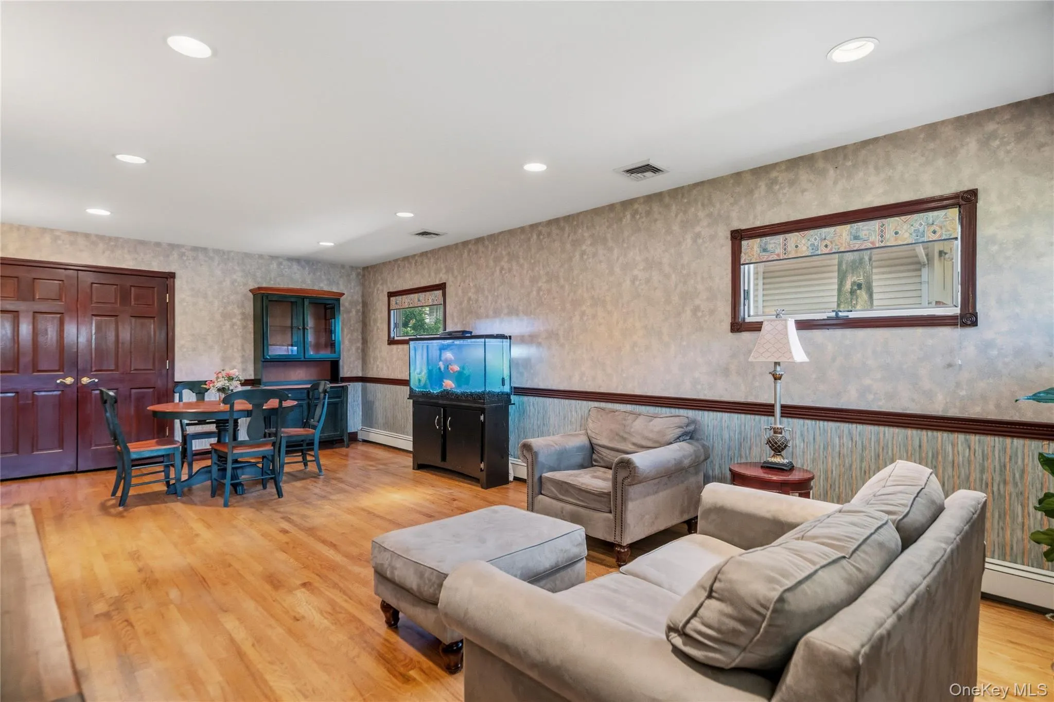 565 Mohawk Road, Hempstead, NY, 5 Bedrooms Bedrooms, 10 Rooms Rooms,2 BathroomsBathrooms,Residential,For Rent,Mohawk,0,1006099 565 Mohawk Road, Hempstead, NY, 5 Bedrooms Bedrooms, 10 Rooms Rooms,2 BathroomsBathrooms,Residential,For Rent,Mohawk,0,1006099
