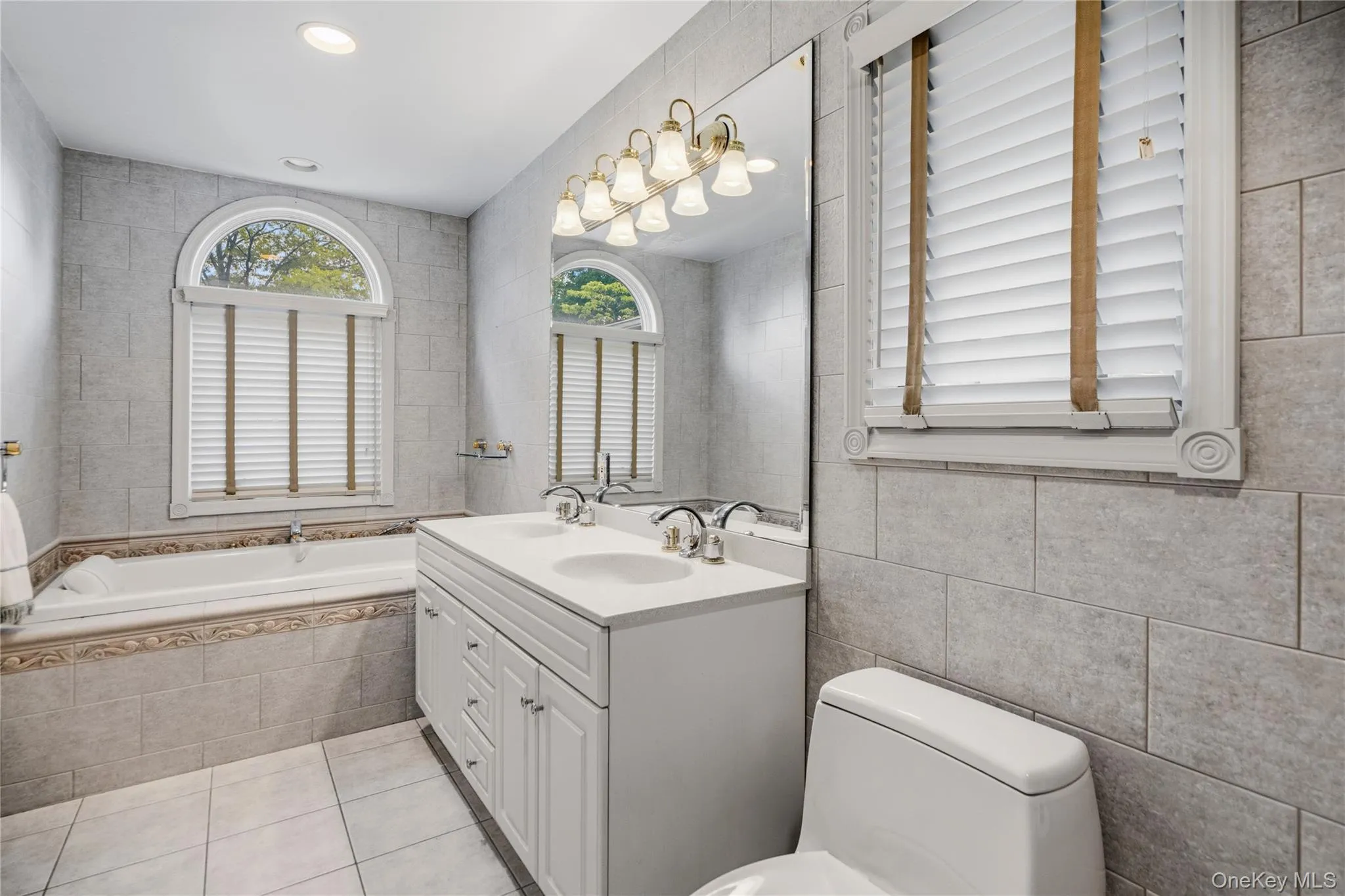 565 Mohawk Road, Hempstead, NY, 5 Bedrooms Bedrooms, 10 Rooms Rooms,2 BathroomsBathrooms,Residential,For Rent,Mohawk,0,1006099 565 Mohawk Road, Hempstead, NY, 5 Bedrooms Bedrooms, 10 Rooms Rooms,2 BathroomsBathrooms,Residential,For Rent,Mohawk,0,1006099