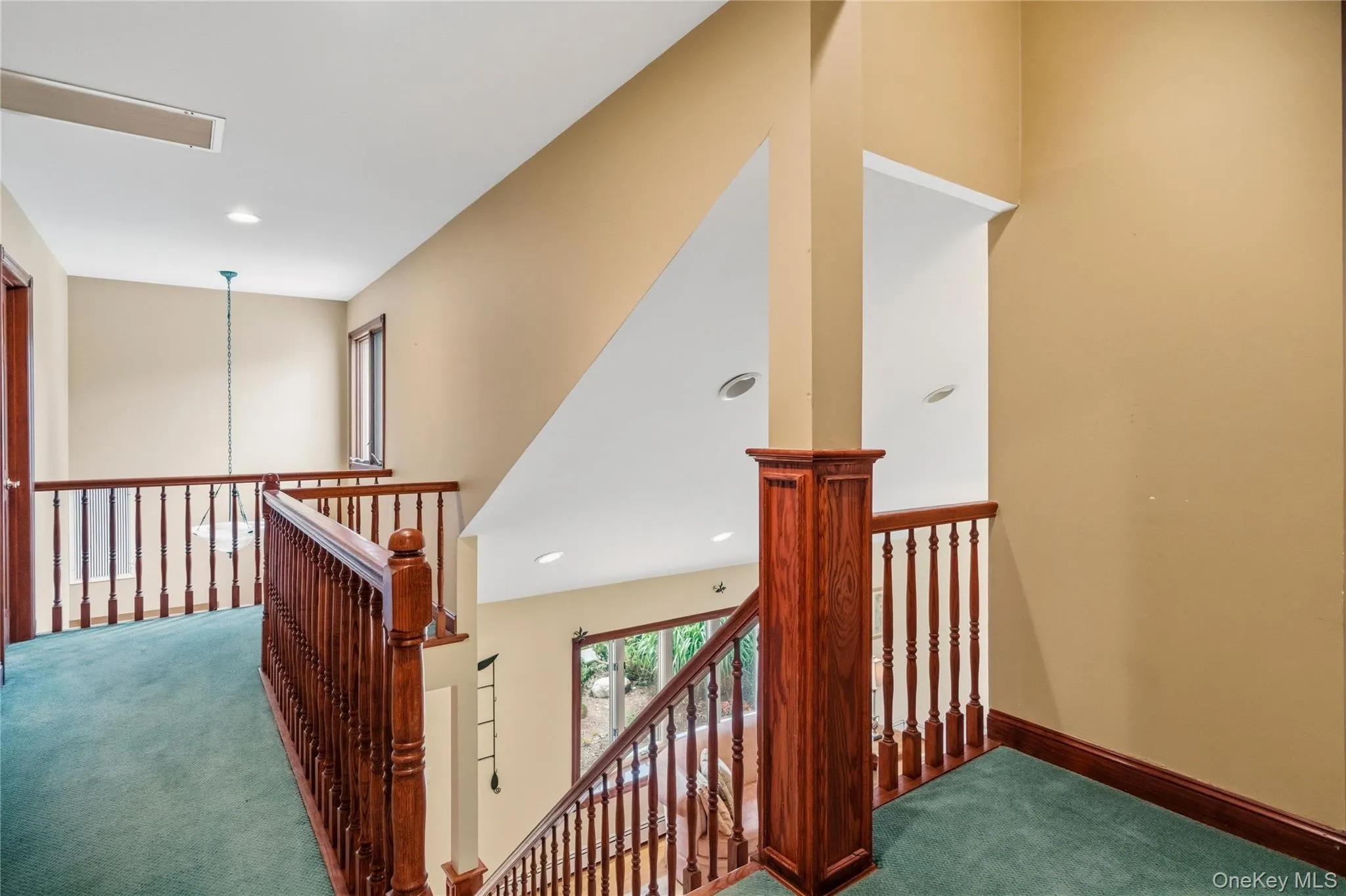 565 Mohawk Road, Hempstead, NY, 5 Bedrooms Bedrooms, 10 Rooms Rooms,2 BathroomsBathrooms,Residential,For Rent,Mohawk,0,1006099 565 Mohawk Road, Hempstead, NY, 5 Bedrooms Bedrooms, 10 Rooms Rooms,2 BathroomsBathrooms,Residential,For Rent,Mohawk,0,1006099