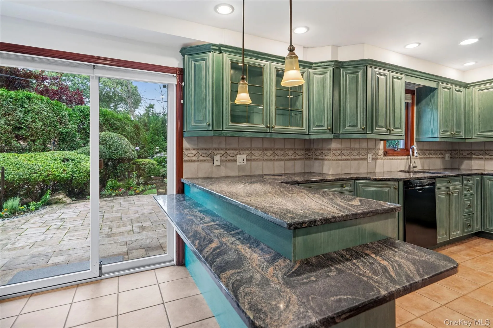 565 Mohawk Road, Hempstead, NY, 5 Bedrooms Bedrooms, 10 Rooms Rooms,2 BathroomsBathrooms,Residential,For Rent,Mohawk,0,1006099 565 Mohawk Road, Hempstead, NY, 5 Bedrooms Bedrooms, 10 Rooms Rooms,2 BathroomsBathrooms,Residential,For Rent,Mohawk,0,1006099