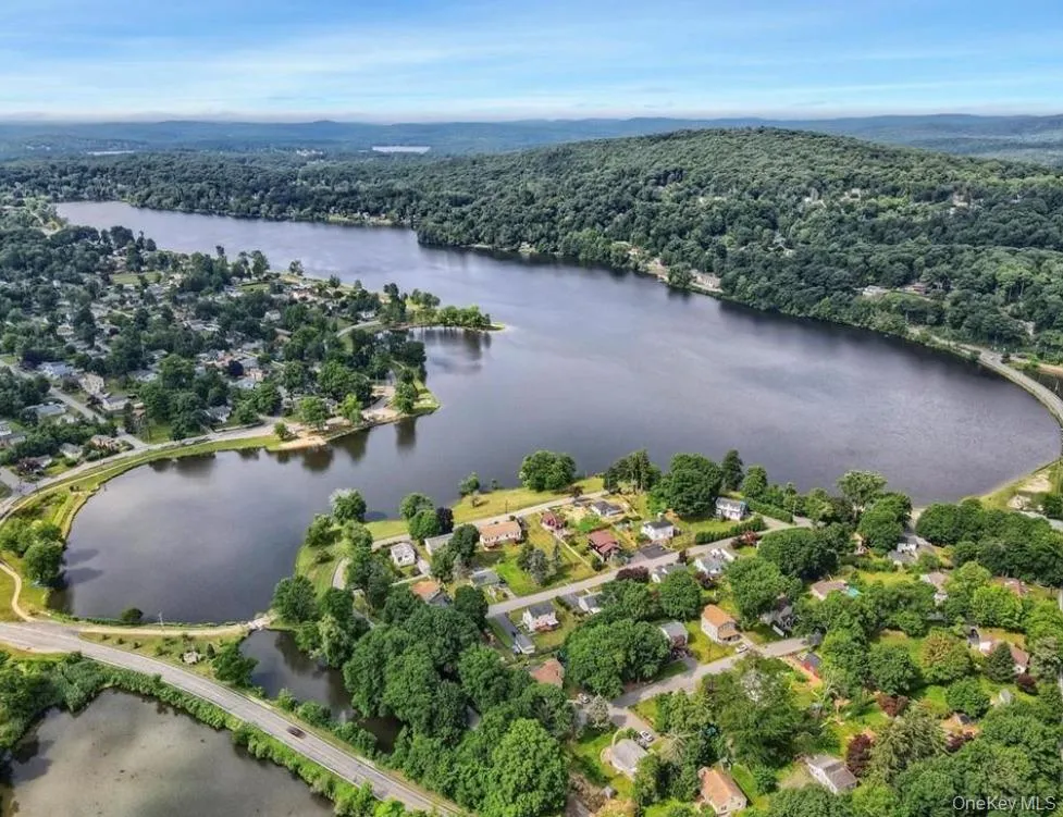 Taxes include rights to Lake Carmel & all of its amenities. Lake Carmel even has lakeside dining! Taxes include rights to Lake Carmel & all of its amenities. Lake Carmel even has lakeside dining!