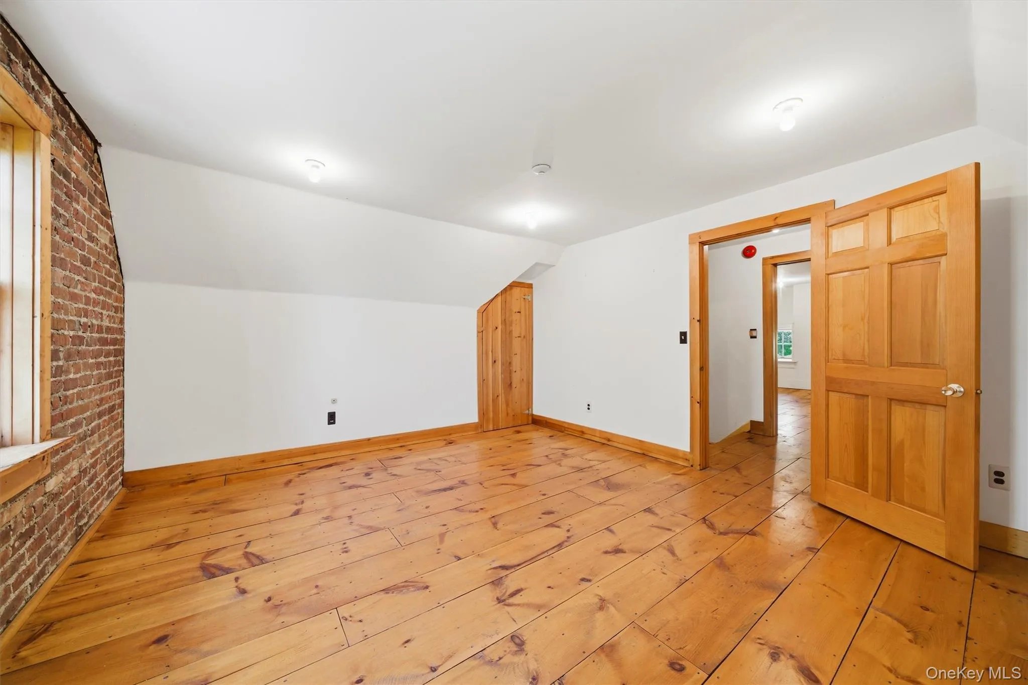 1 Oakland Avenue, Chester Town, NY, 4 Bedrooms Bedrooms, 11 Rooms Rooms,2 BathroomsBathrooms,Residential,For Rent,Oakland,0,1006113 1 Oakland Avenue, Chester Town, NY, 4 Bedrooms Bedrooms, 11 Rooms Rooms,2 BathroomsBathrooms,Residential,For Rent,Oakland,0,1006113