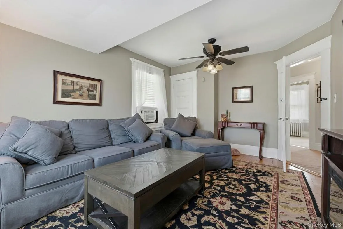 49 Clinton Avenue, Huntington, NY, 4 Bedrooms Bedrooms, 7 Rooms Rooms,2 BathroomsBathrooms,Residential,For Rent,Clinton,0,1006114 49 Clinton Avenue, Huntington, NY, 4 Bedrooms Bedrooms, 7 Rooms Rooms,2 BathroomsBathrooms,Residential,For Rent,Clinton,0,1006114