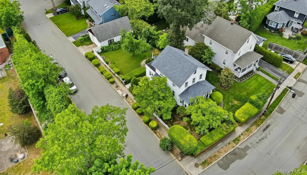 Incredibly Private Corner Property Location with No Outlet at End of Clinton Avenue Incredibly Private Corner Property Location with No Outlet at End of Clinton Avenue