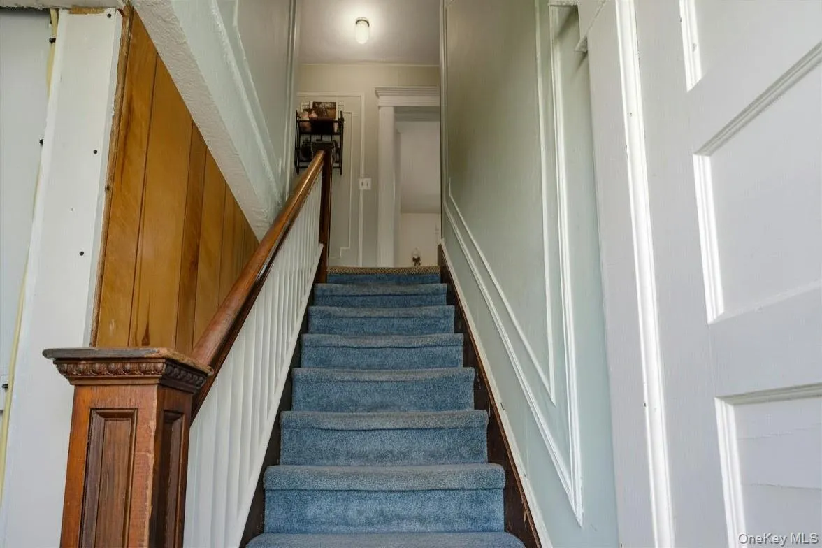 Stairway to Second Floor Stairway to Second Floor