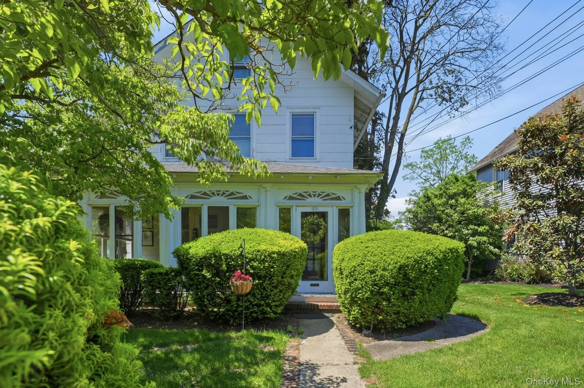 Front Entry with Fanlight Transom Windows Front Entry with Fanlight Transom Windows