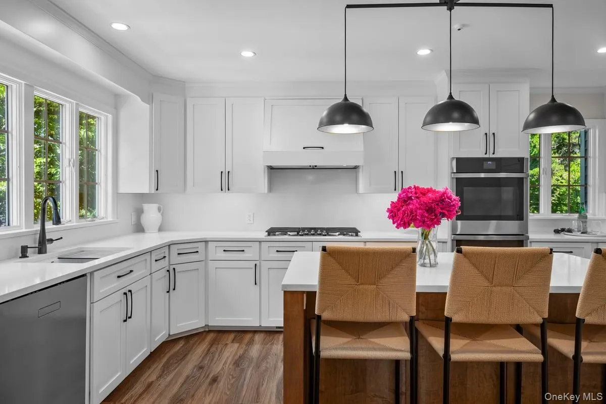 64 Bradford Avenue, Rye City, NY, 4 Bedrooms Bedrooms, 11 Rooms Rooms,3 BathroomsBathrooms,Residential,For Rent,Bradford,0,1006118 64 Bradford Avenue, Rye City, NY, 4 Bedrooms Bedrooms, 11 Rooms Rooms,3 BathroomsBathrooms,Residential,For Rent,Bradford,0,1006118
