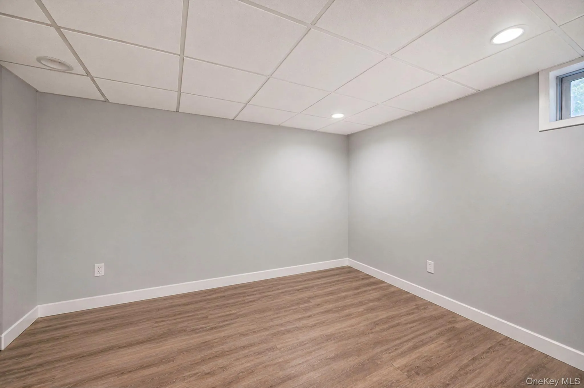 11 Lourae Drive, Oyster Bay, NY, 5 Bedrooms Bedrooms, 9 Rooms Rooms,4 BathroomsBathrooms,Residential,For Rent,Lourae,0,1006119 11 Lourae Drive, Oyster Bay, NY, 5 Bedrooms Bedrooms, 9 Rooms Rooms,4 BathroomsBathrooms,Residential,For Rent,Lourae,0,1006119