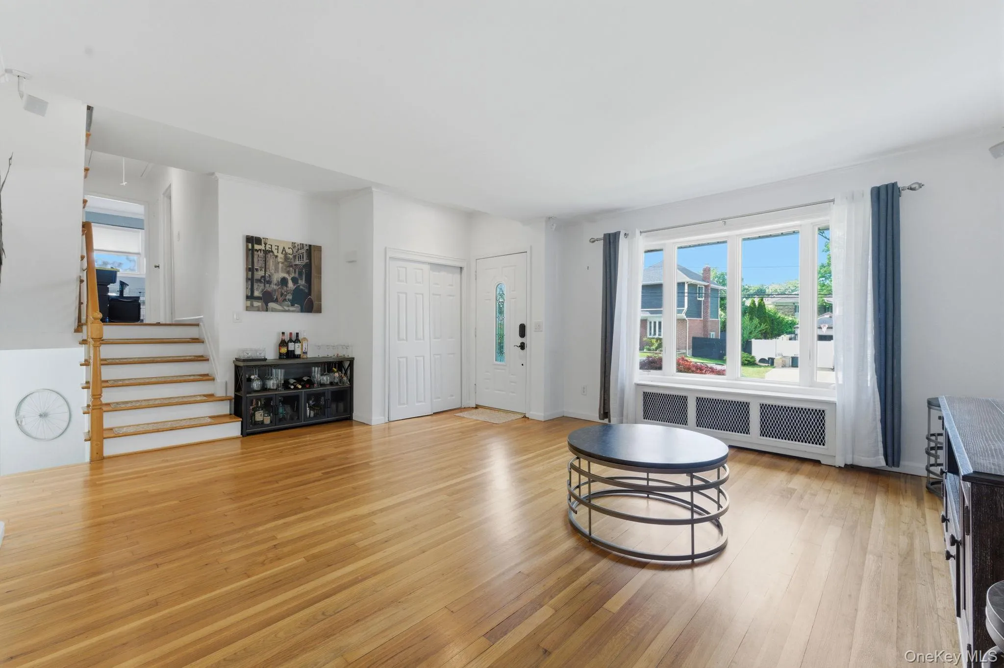 11 Lourae Drive, Oyster Bay, NY, 5 Bedrooms Bedrooms, 9 Rooms Rooms,4 BathroomsBathrooms,Residential,For Rent,Lourae,0,1006119 11 Lourae Drive, Oyster Bay, NY, 5 Bedrooms Bedrooms, 9 Rooms Rooms,4 BathroomsBathrooms,Residential,For Rent,Lourae,0,1006119