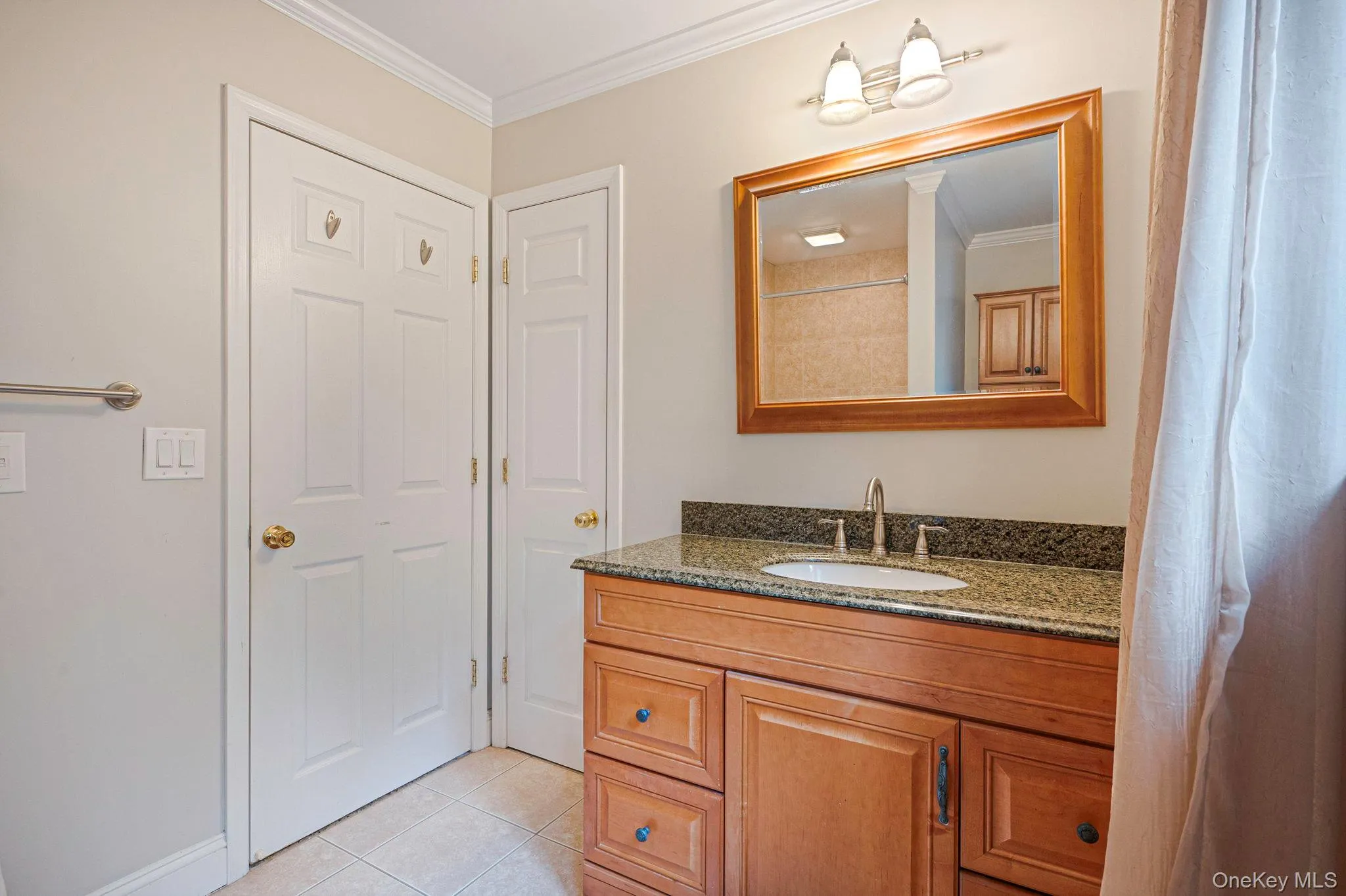 11 Lourae Drive, Oyster Bay, NY, 5 Bedrooms Bedrooms, 9 Rooms Rooms,4 BathroomsBathrooms,Residential,For Rent,Lourae,0,1006119 11 Lourae Drive, Oyster Bay, NY, 5 Bedrooms Bedrooms, 9 Rooms Rooms,4 BathroomsBathrooms,Residential,For Rent,Lourae,0,1006119