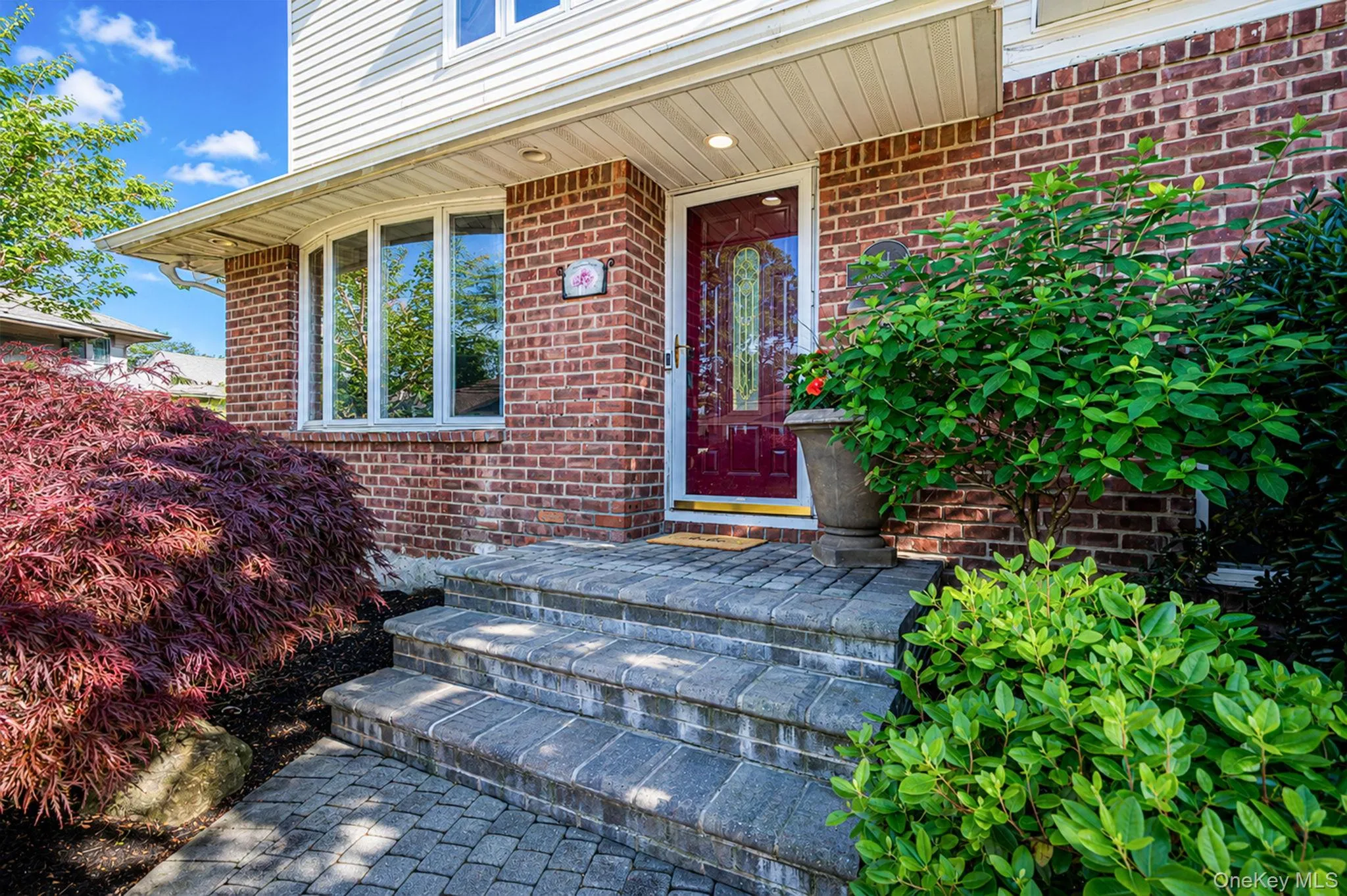 11 Lourae Drive, Oyster Bay, NY, 5 Bedrooms Bedrooms, 9 Rooms Rooms,4 BathroomsBathrooms,Residential,For Rent,Lourae,0,1006119 11 Lourae Drive, Oyster Bay, NY, 5 Bedrooms Bedrooms, 9 Rooms Rooms,4 BathroomsBathrooms,Residential,For Rent,Lourae,0,1006119