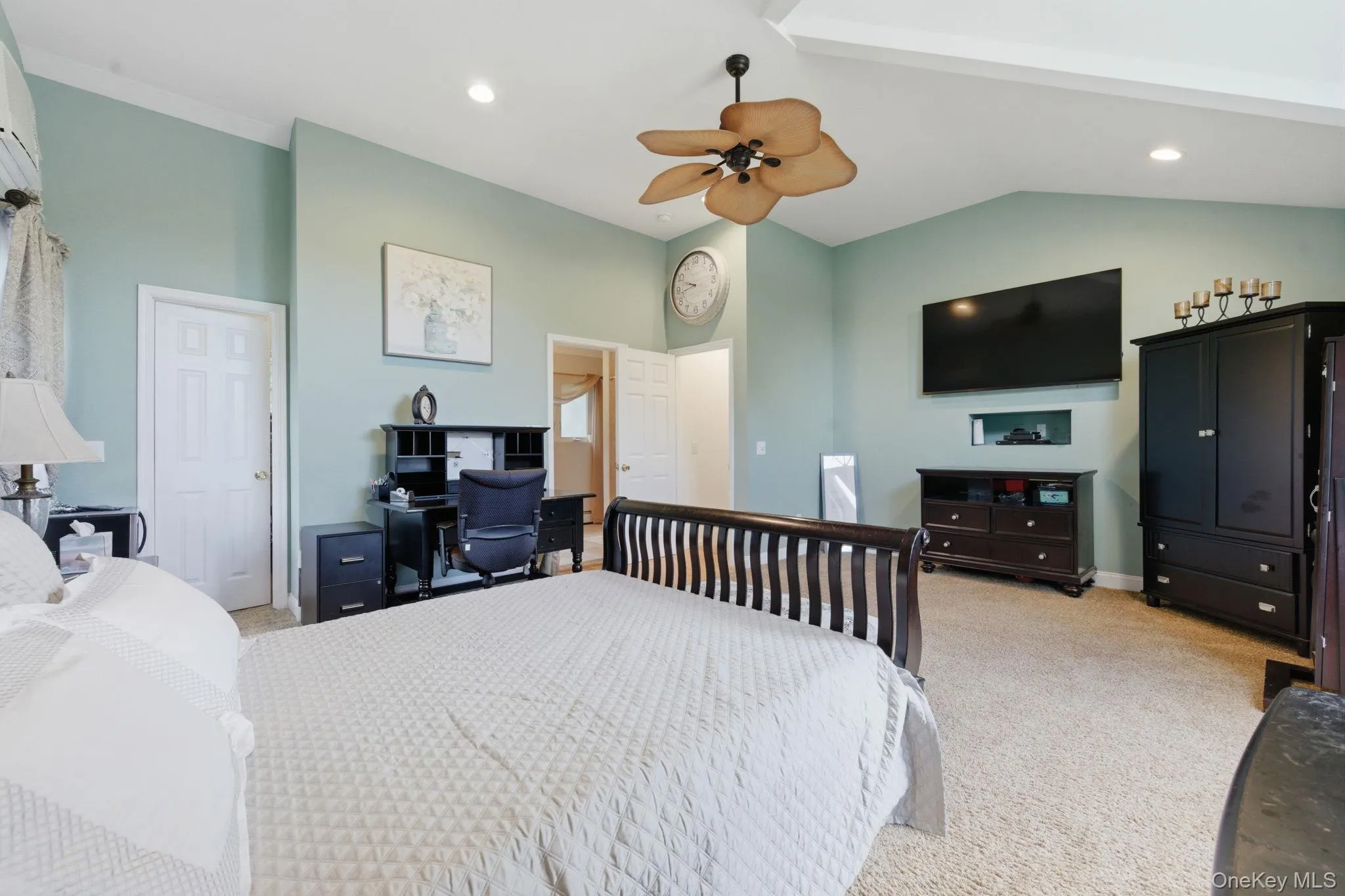 11 Lourae Drive, Oyster Bay, NY, 5 Bedrooms Bedrooms, 9 Rooms Rooms,4 BathroomsBathrooms,Residential,For Rent,Lourae,0,1006119 11 Lourae Drive, Oyster Bay, NY, 5 Bedrooms Bedrooms, 9 Rooms Rooms,4 BathroomsBathrooms,Residential,For Rent,Lourae,0,1006119