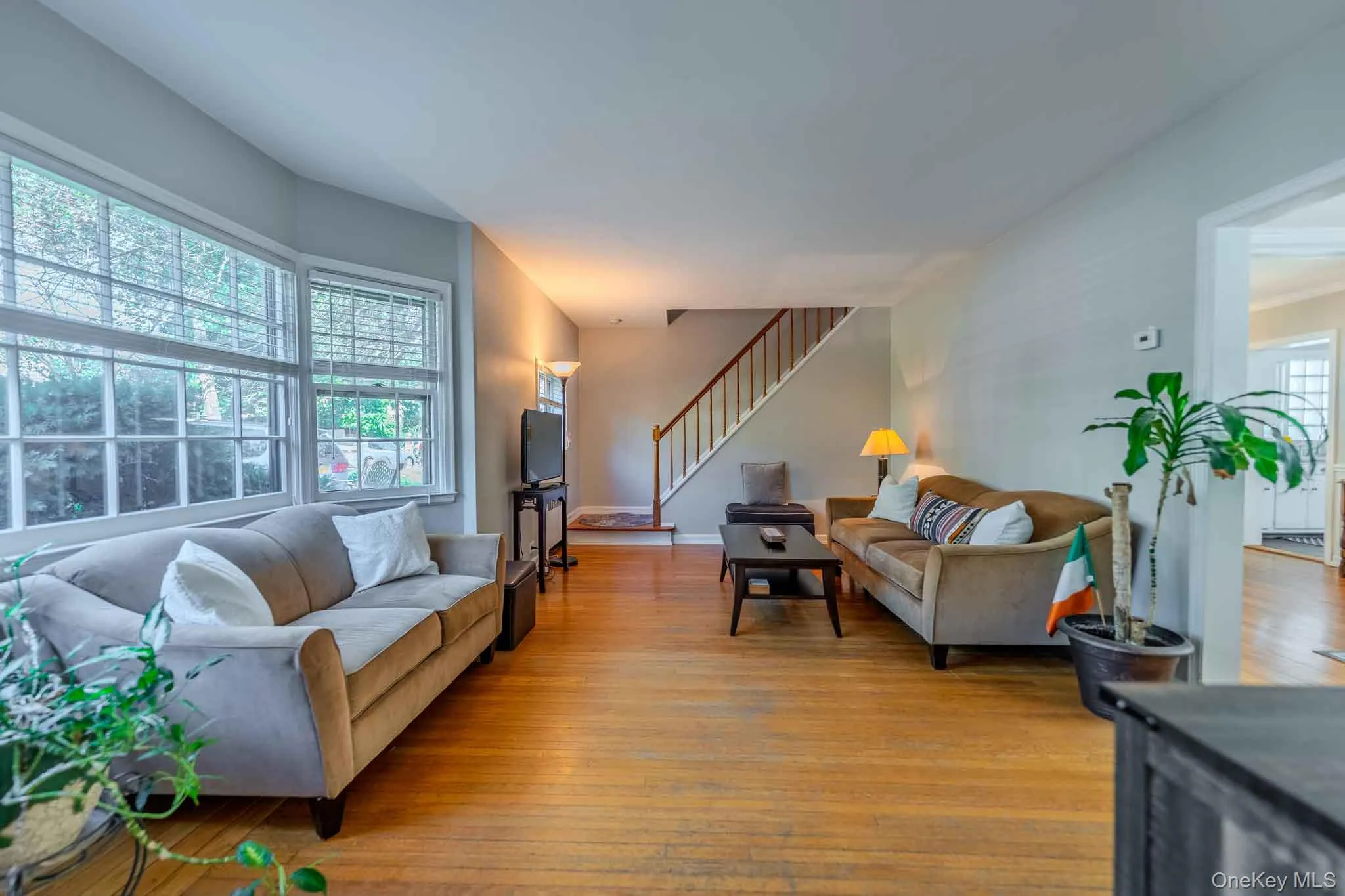 20 Hillside Avenue, Huntington, NY, 3 Bedrooms Bedrooms, 8 Rooms Rooms,1 BathroomBathrooms,Residential,For Rent,Hillside,0,1006121 20 Hillside Avenue, Huntington, NY, 3 Bedrooms Bedrooms, 8 Rooms Rooms,1 BathroomBathrooms,Residential,For Rent,Hillside,0,1006121