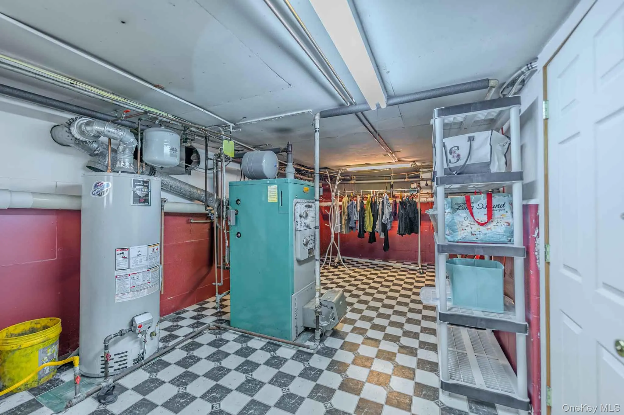 20 Hillside Avenue, Huntington, NY, 3 Bedrooms Bedrooms, 8 Rooms Rooms,1 BathroomBathrooms,Residential,For Rent,Hillside,0,1006121 20 Hillside Avenue, Huntington, NY, 3 Bedrooms Bedrooms, 8 Rooms Rooms,1 BathroomBathrooms,Residential,For Rent,Hillside,0,1006121