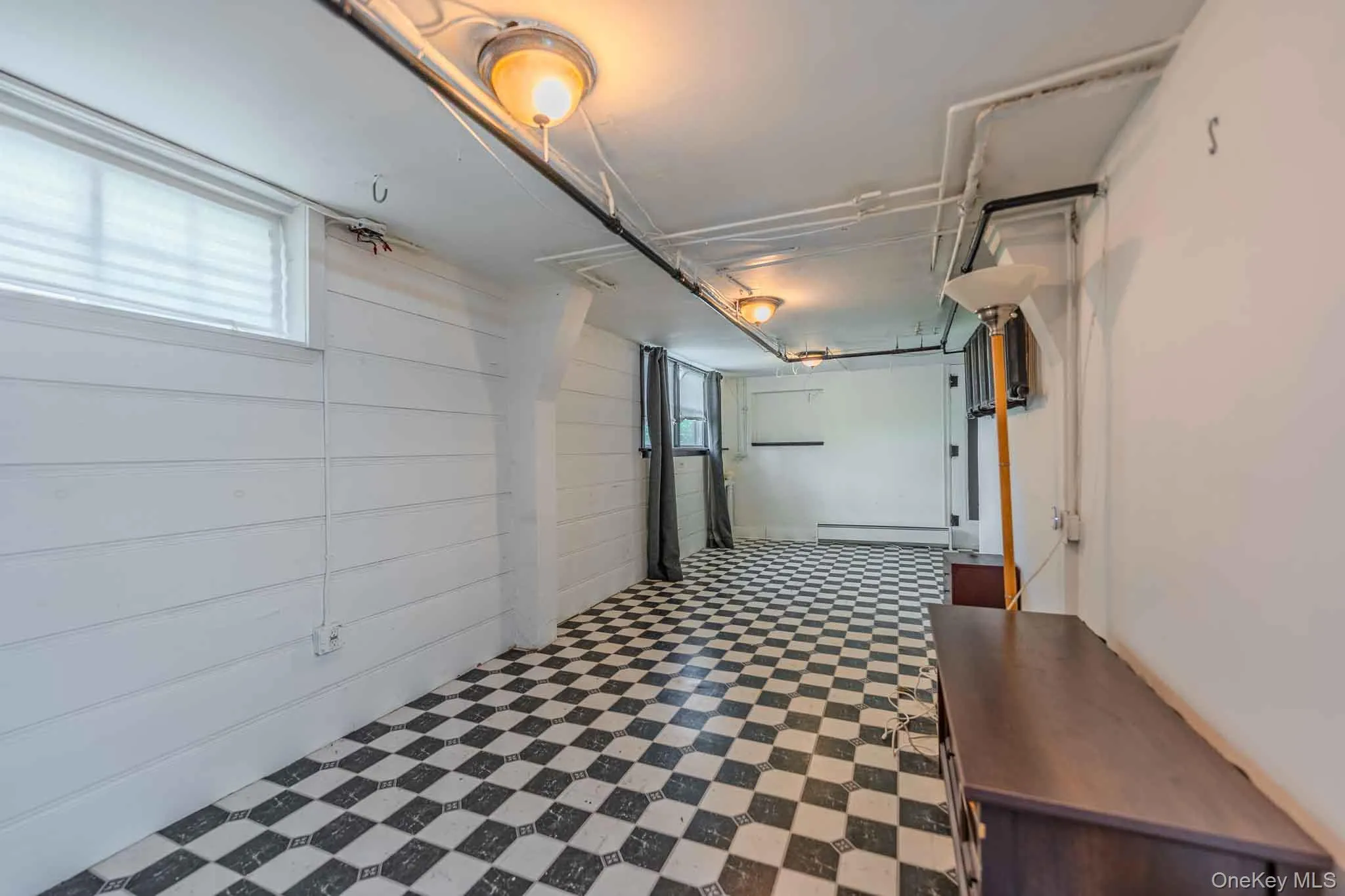 20 Hillside Avenue, Huntington, NY, 3 Bedrooms Bedrooms, 8 Rooms Rooms,1 BathroomBathrooms,Residential,For Rent,Hillside,0,1006121 20 Hillside Avenue, Huntington, NY, 3 Bedrooms Bedrooms, 8 Rooms Rooms,1 BathroomBathrooms,Residential,For Rent,Hillside,0,1006121