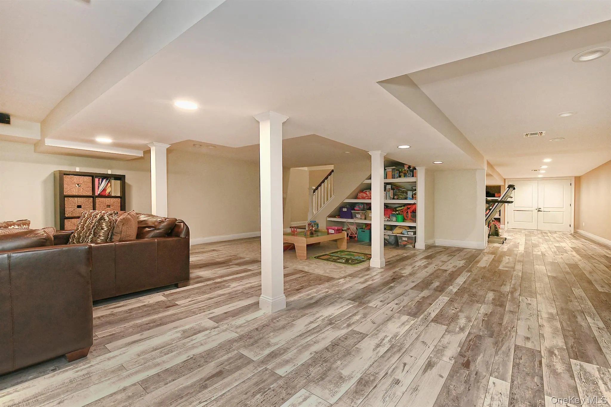 56 Otsego Avenue, Huntington, NY, 4 Bedrooms Bedrooms, 9 Rooms Rooms,4 BathroomsBathrooms,Residential,For Rent,Otsego,0,1006129 56 Otsego Avenue, Huntington, NY, 4 Bedrooms Bedrooms, 9 Rooms Rooms,4 BathroomsBathrooms,Residential,For Rent,Otsego,0,1006129
