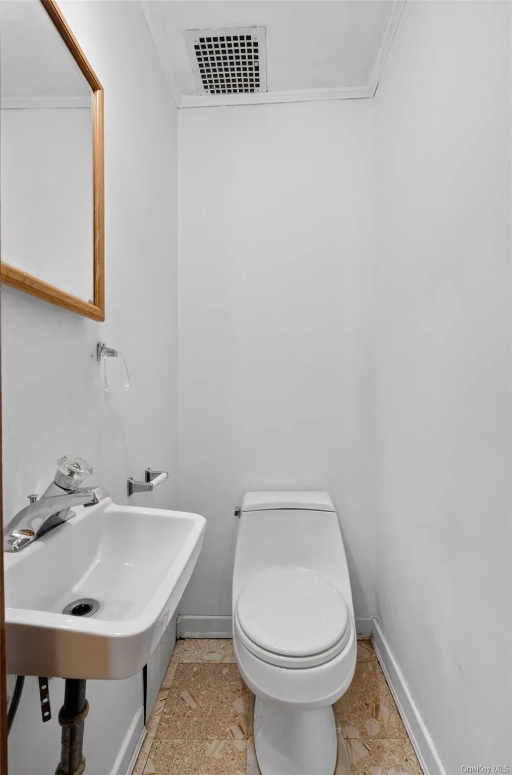 217-11 47th Road, New York, NY, 3 Bedrooms Bedrooms, 7 Rooms Rooms,1 BathroomBathrooms,Residential,For Rent,47th,0,1006132 217-11 47th Road, New York, NY, 3 Bedrooms Bedrooms, 7 Rooms Rooms,1 BathroomBathrooms,Residential,For Rent,47th,0,1006132