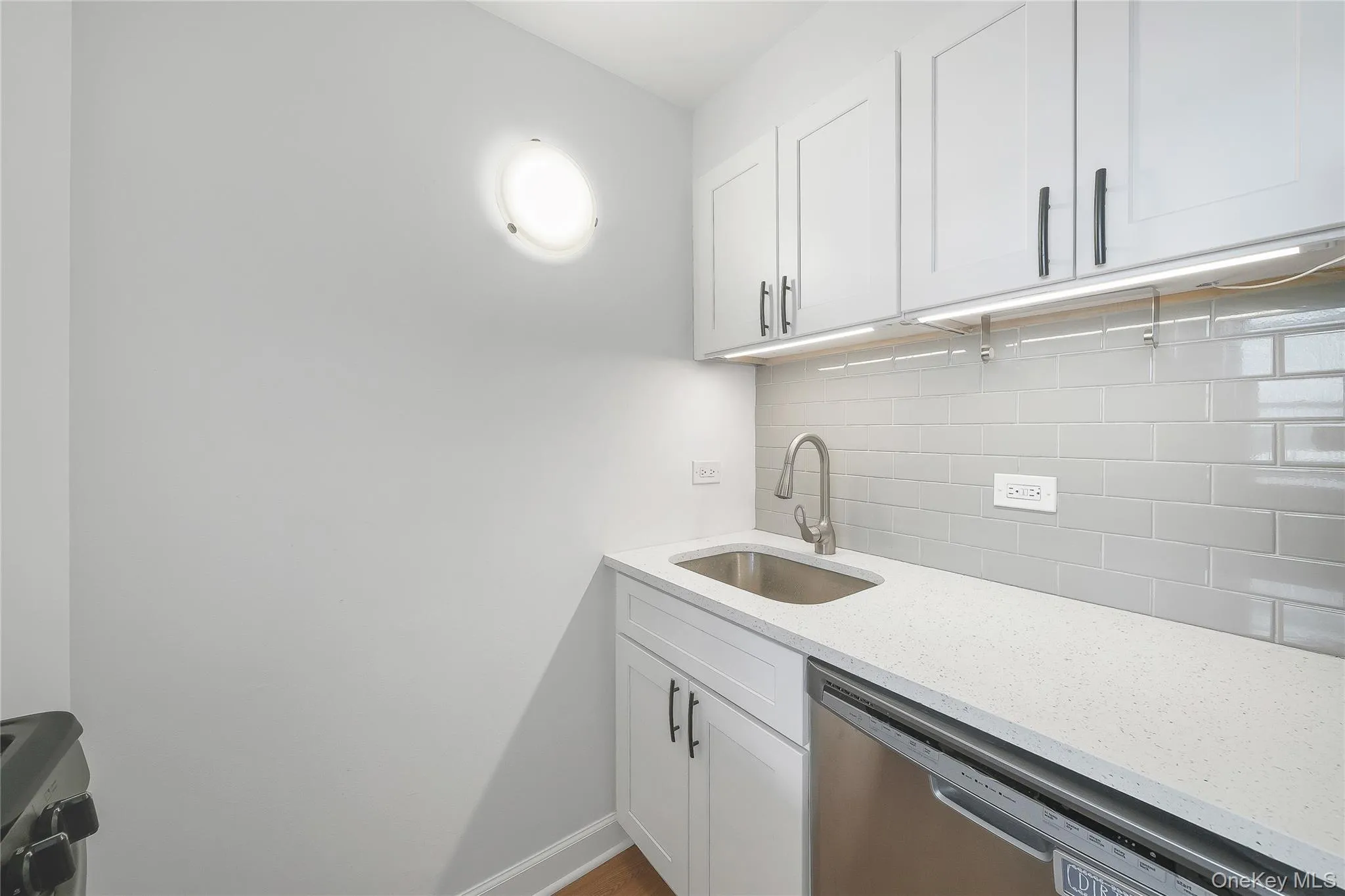 1 Landmark Square, Rye Town, NY, 1 Bedroom Bedrooms, 5 Rooms Rooms,2 BathroomsBathrooms,Residential Lease,For Rent,Landmark,0,1006144 1 Landmark Square, Rye Town, NY, 1 Bedroom Bedrooms, 5 Rooms Rooms,2 BathroomsBathrooms,Residential Lease,For Rent,Landmark,0,1006144