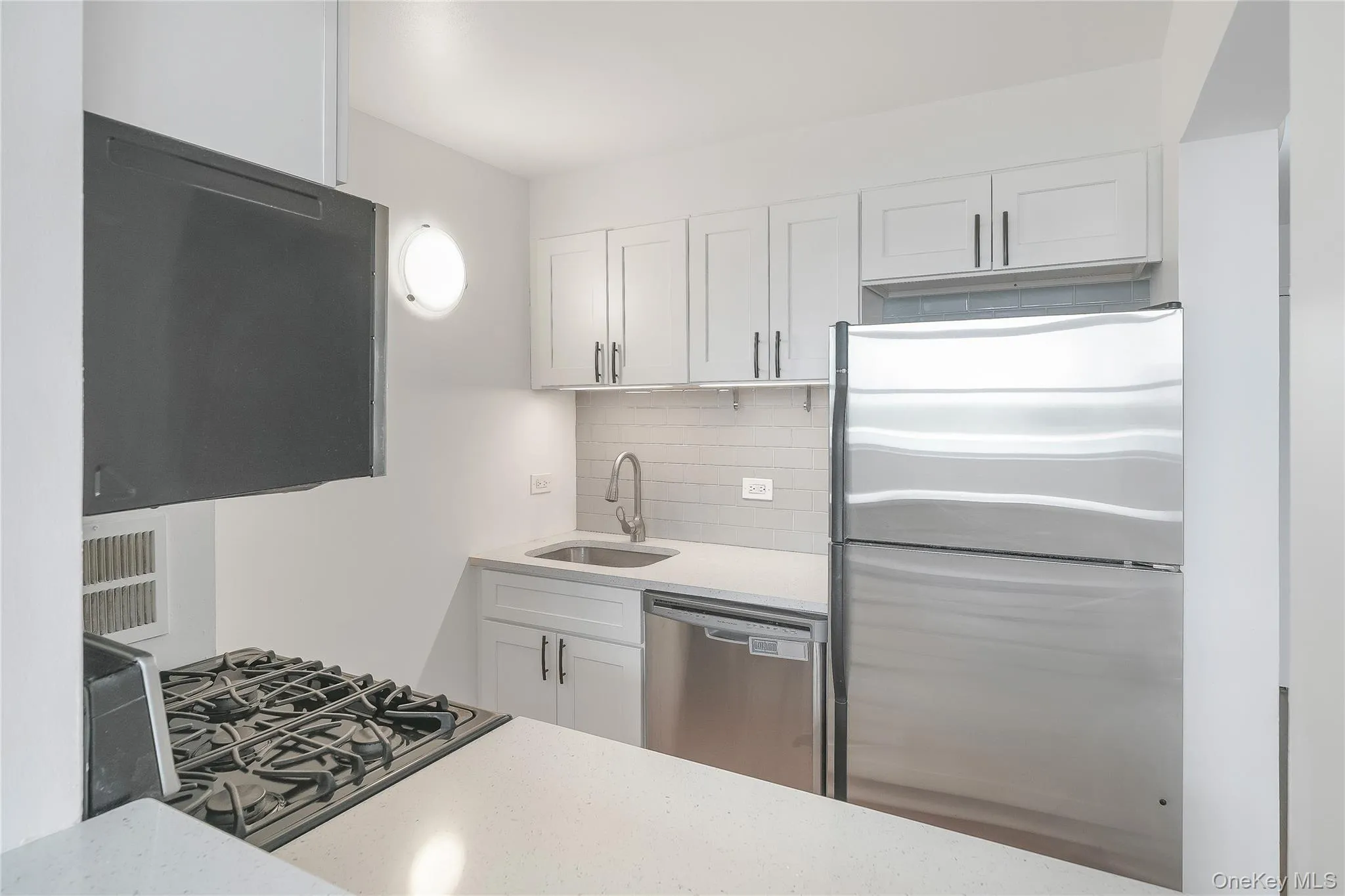 1 Landmark Square, Rye Town, NY, 1 Bedroom Bedrooms, 5 Rooms Rooms,2 BathroomsBathrooms,Residential Lease,For Rent,Landmark,0,1006144 1 Landmark Square, Rye Town, NY, 1 Bedroom Bedrooms, 5 Rooms Rooms,2 BathroomsBathrooms,Residential Lease,For Rent,Landmark,0,1006144
