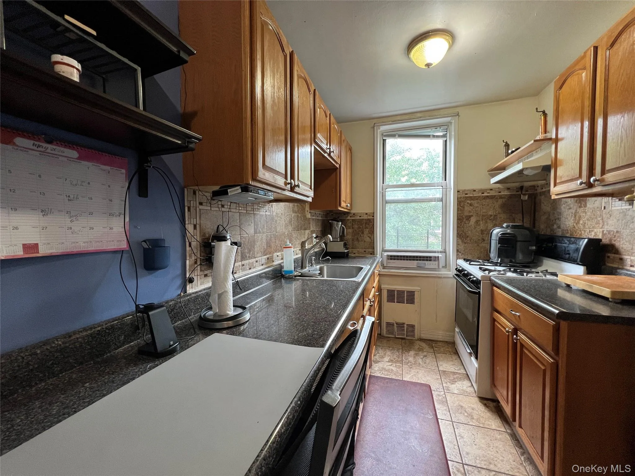 1425 Thieriot Avenue, New York, NY, 1 Bedroom Bedrooms, 3 Rooms Rooms,1 BathroomBathrooms,Residential,For Rent,Thieriot,0,1006146 1425 Thieriot Avenue, New York, NY, 1 Bedroom Bedrooms, 3 Rooms Rooms,1 BathroomBathrooms,Residential,For Rent,Thieriot,0,1006146