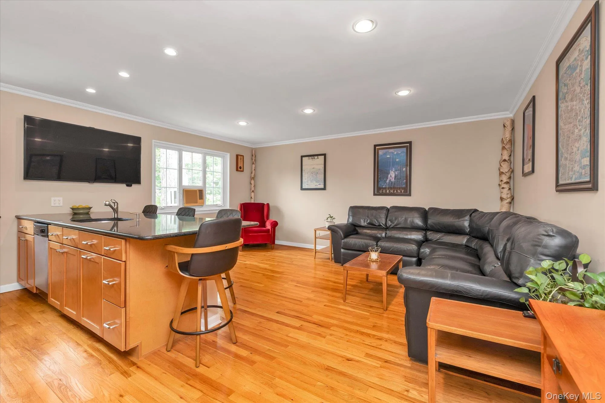 441 Main Street, Huntington, NY, 1 Bedroom Bedrooms, 3 Rooms Rooms,1 BathroomBathrooms,Residential,For Rent,Main,0,1006148 441 Main Street, Huntington, NY, 1 Bedroom Bedrooms, 3 Rooms Rooms,1 BathroomBathrooms,Residential,For Rent,Main,0,1006148