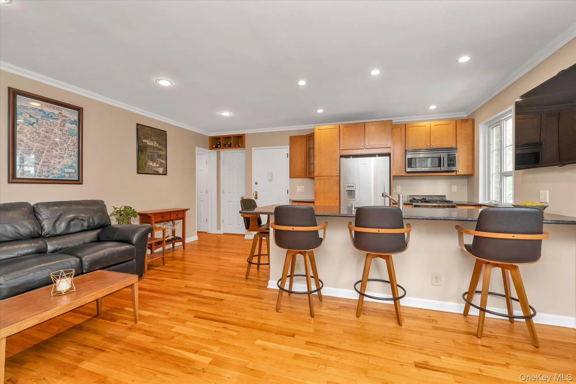 441 Main Street, Huntington, NY, 1 Bedroom Bedrooms, 3 Rooms Rooms,1 BathroomBathrooms,Residential,For Rent,Main,0,1006148 441 Main Street, Huntington, NY, 1 Bedroom Bedrooms, 3 Rooms Rooms,1 BathroomBathrooms,Residential,For Rent,Main,0,1006148