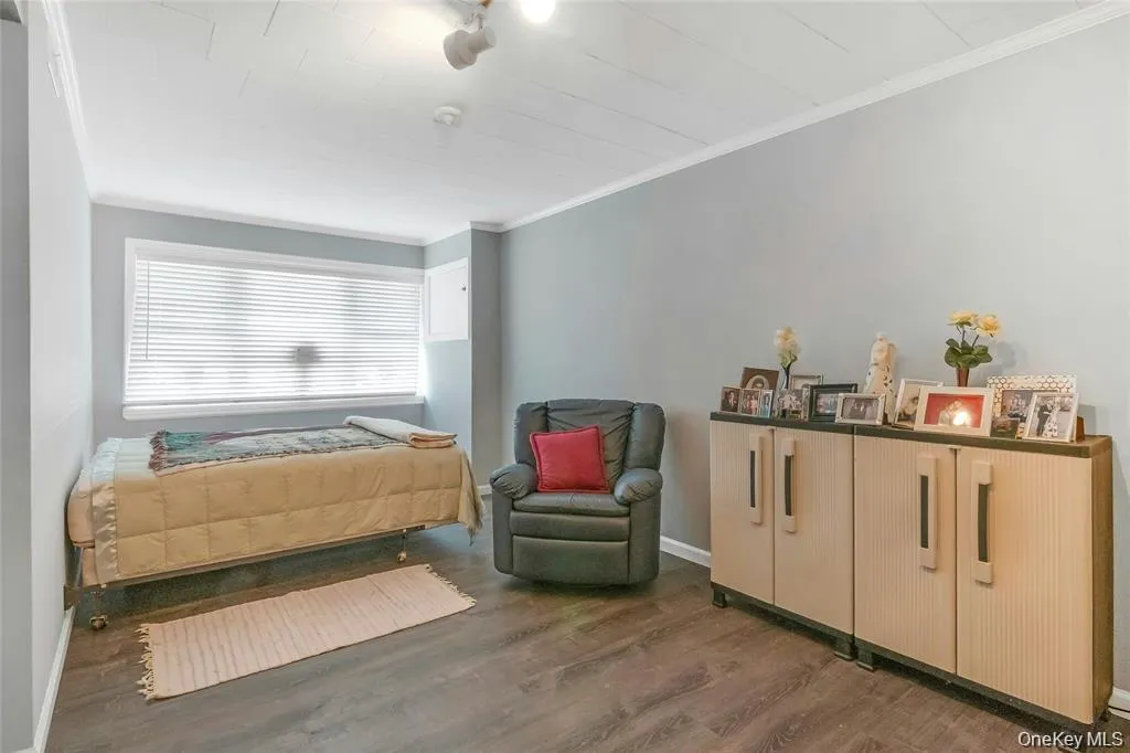 561 Logan Avenue, New York, NY, 3 Bedrooms Bedrooms, 6 Rooms Rooms,2 BathroomsBathrooms,Residential,For Rent,Logan,0,1006149 561 Logan Avenue, New York, NY, 3 Bedrooms Bedrooms, 6 Rooms Rooms,2 BathroomsBathrooms,Residential,For Rent,Logan,0,1006149