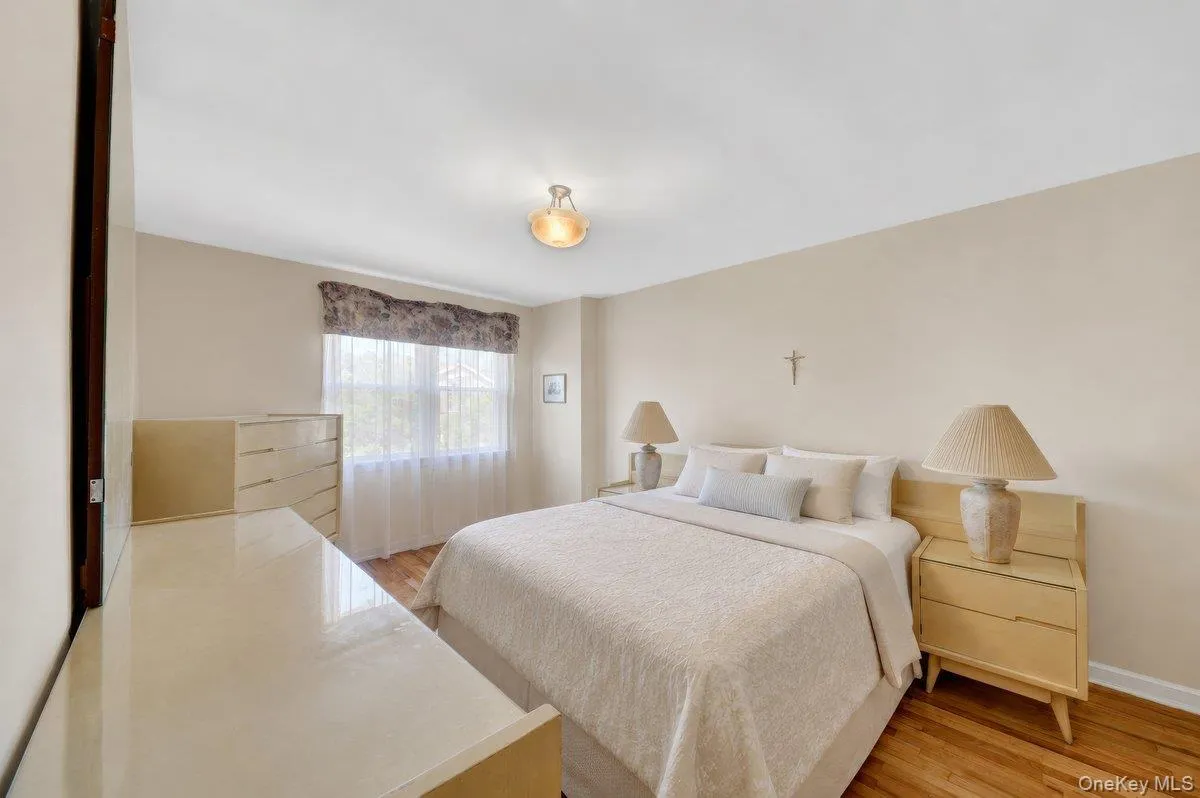 561 Logan Avenue, New York, NY, 3 Bedrooms Bedrooms, 6 Rooms Rooms,2 BathroomsBathrooms,Residential,For Rent,Logan,0,1006149 561 Logan Avenue, New York, NY, 3 Bedrooms Bedrooms, 6 Rooms Rooms,2 BathroomsBathrooms,Residential,For Rent,Logan,0,1006149