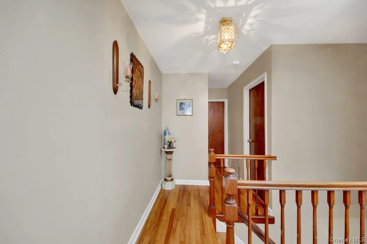 561 Logan Avenue, New York, NY, 3 Bedrooms Bedrooms, 6 Rooms Rooms,2 BathroomsBathrooms,Residential,For Rent,Logan,0,1006149 561 Logan Avenue, New York, NY, 3 Bedrooms Bedrooms, 6 Rooms Rooms,2 BathroomsBathrooms,Residential,For Rent,Logan,0,1006149